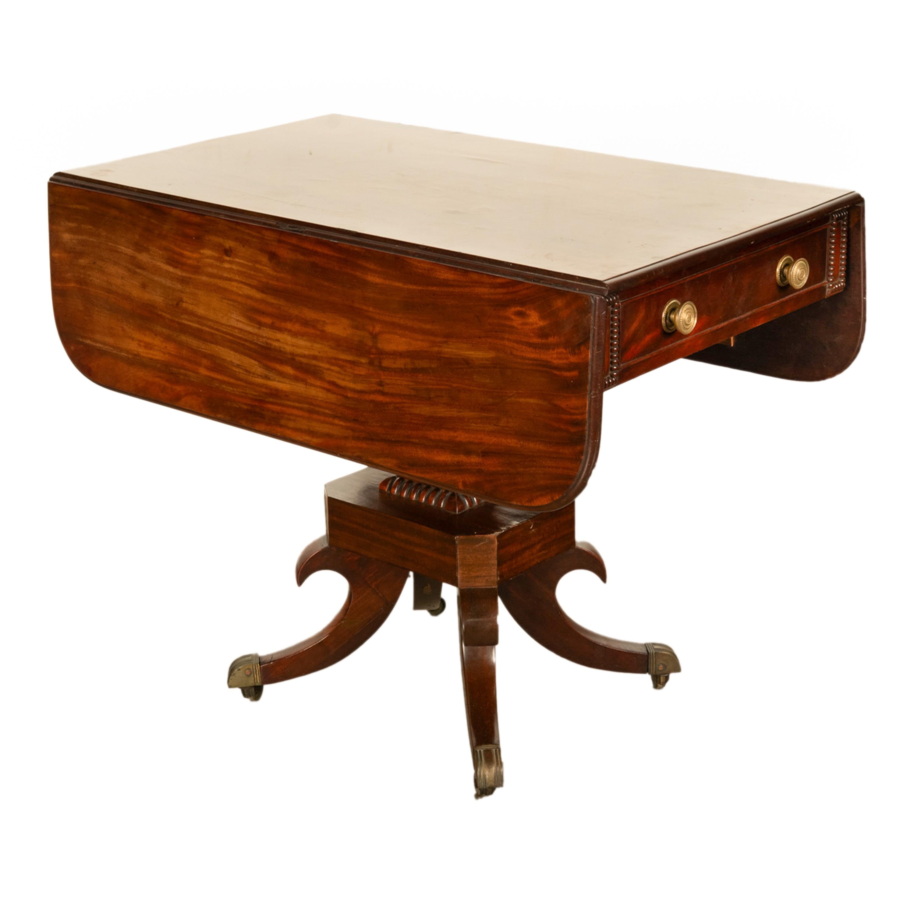Antike Regency Mahagoni Drop Leaf Twin Schublade Pembroke oder Bibliothek Tabelle 1810 im Zustand „Gut“ im Angebot in Portland, OR
