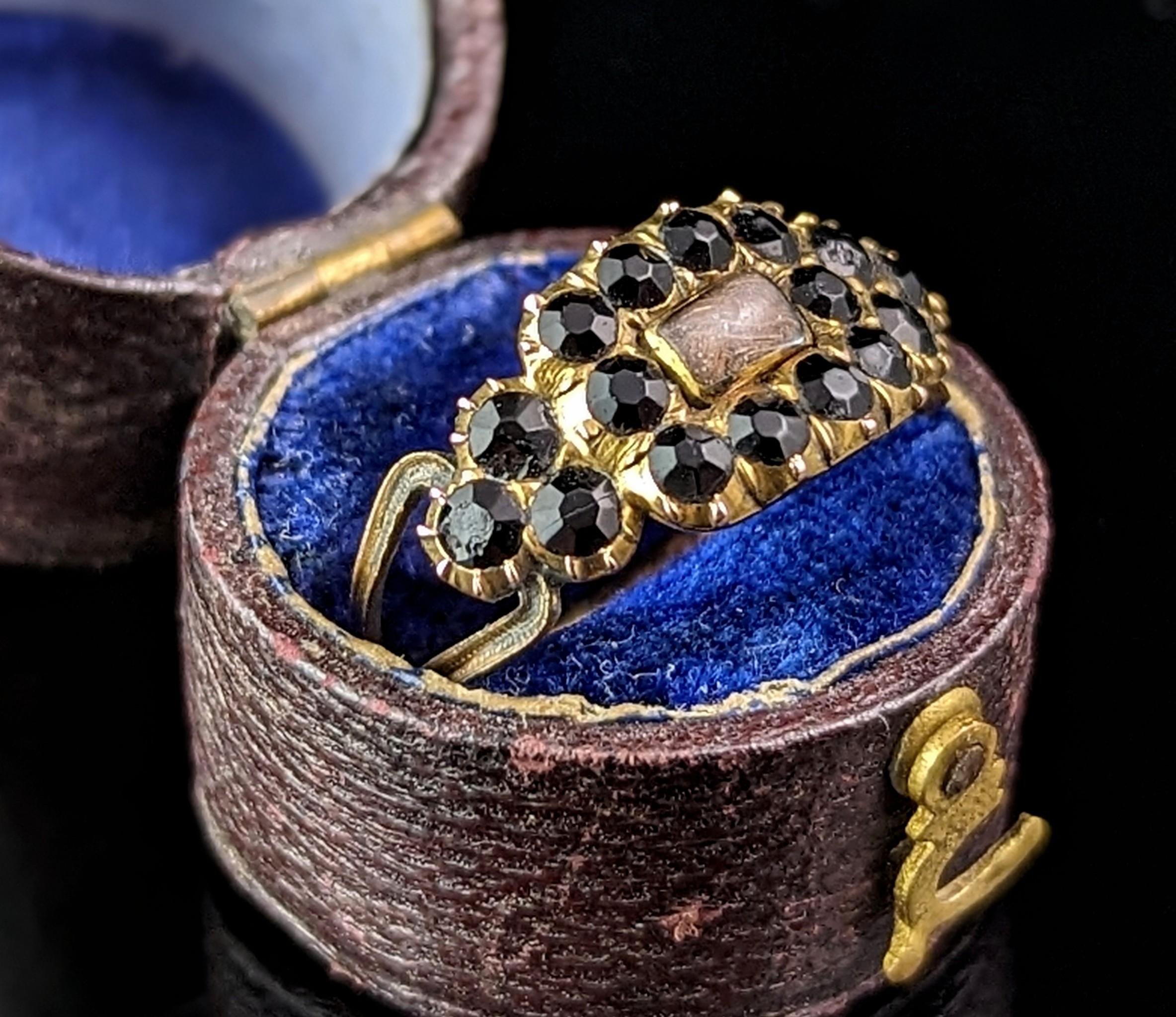 Women's or Men's Antique Regency Mourning ring, Vauxhall Glass, 15k gold 