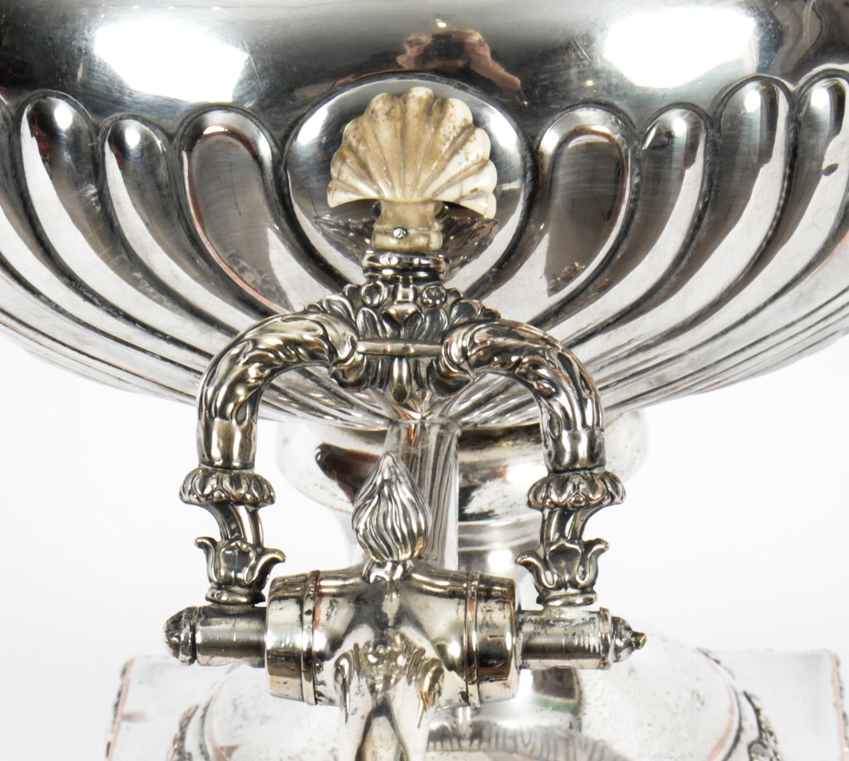 Antiguo Samovar Urna de Té chapada en Plata de Sheffield Siglo XIX en venta 11