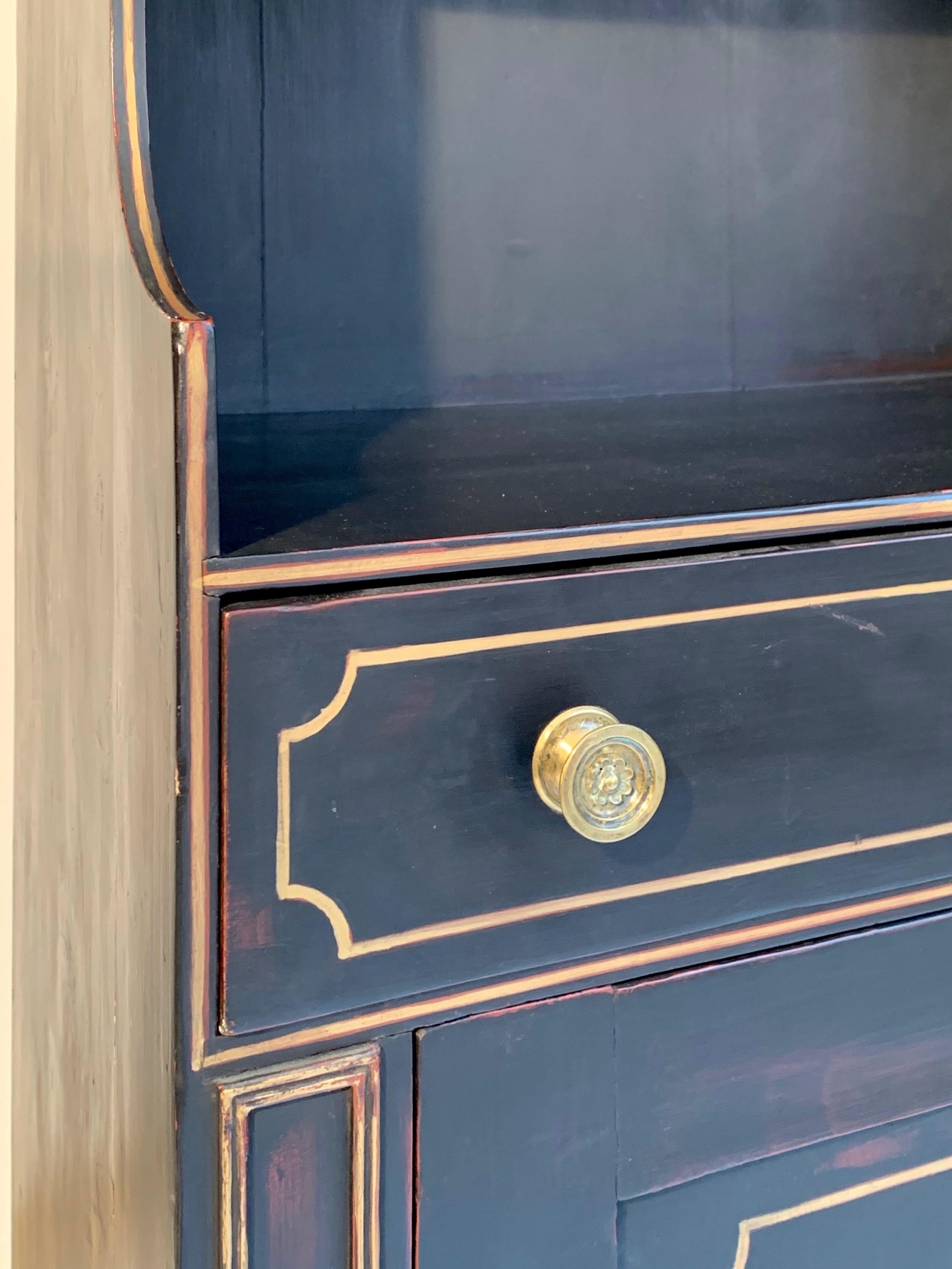 Early 19th Century Antique Regency Open Bookcase Cabinet Beechwood, England, 1815
