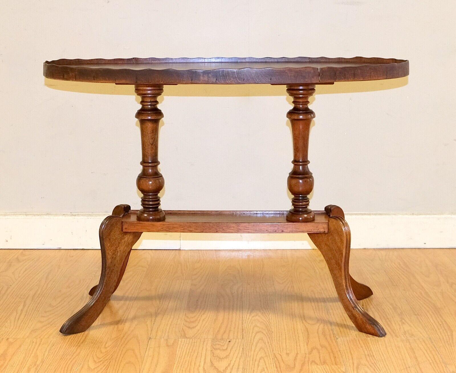 We are delighted to offer for sale this lovely Antique Regency Yew oval crust edge pie coffee table on saber legs. 

A good looking and attractive coffee table with a lovely patina that will compliment any room. Classic Regency style with the crust