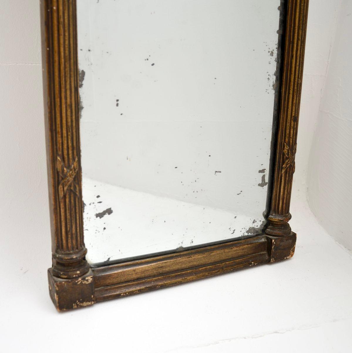 Antiker Regency-Spiegel aus lackiertem Giltwood im Zustand „Gut“ im Angebot in London, GB