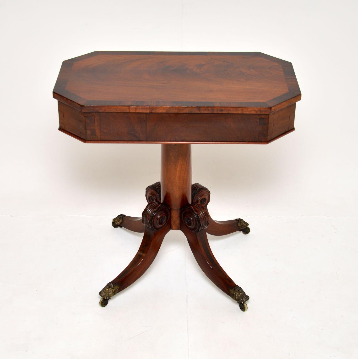 Antique Regency Period Inlaid Side Table In Good Condition For Sale In London, GB