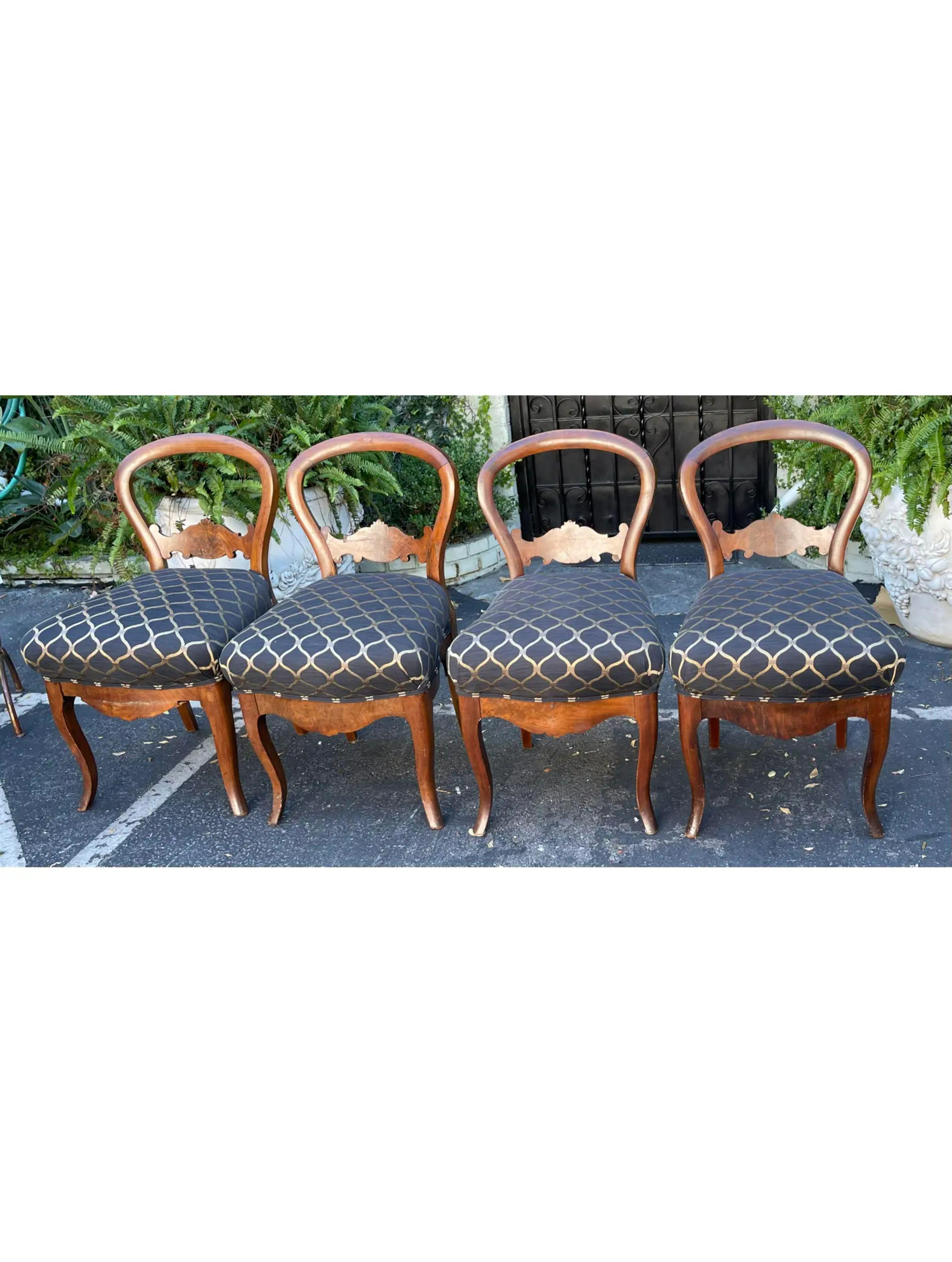 Antique Early 19th C Regency period mahogany dining chairs. Each featuring an raised upholstered seat.

Additional information:
Materials: Mahogany
Please note that this item contains materials that are legally subject to a special export