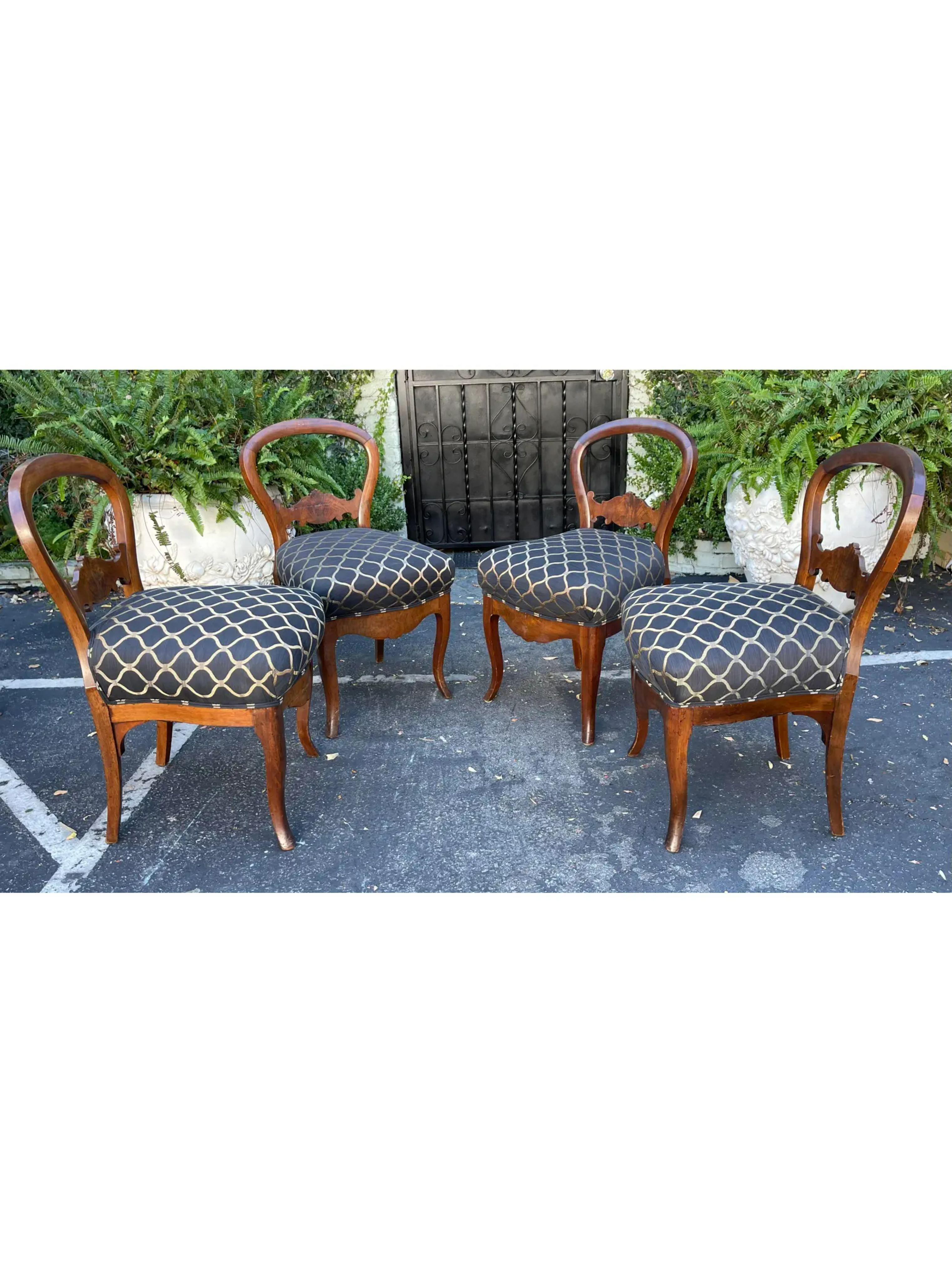 Anciennes chaises de salle à manger d'époque Régence en acajou, début du 19ème siècle Bon état - En vente à LOS ANGELES, CA