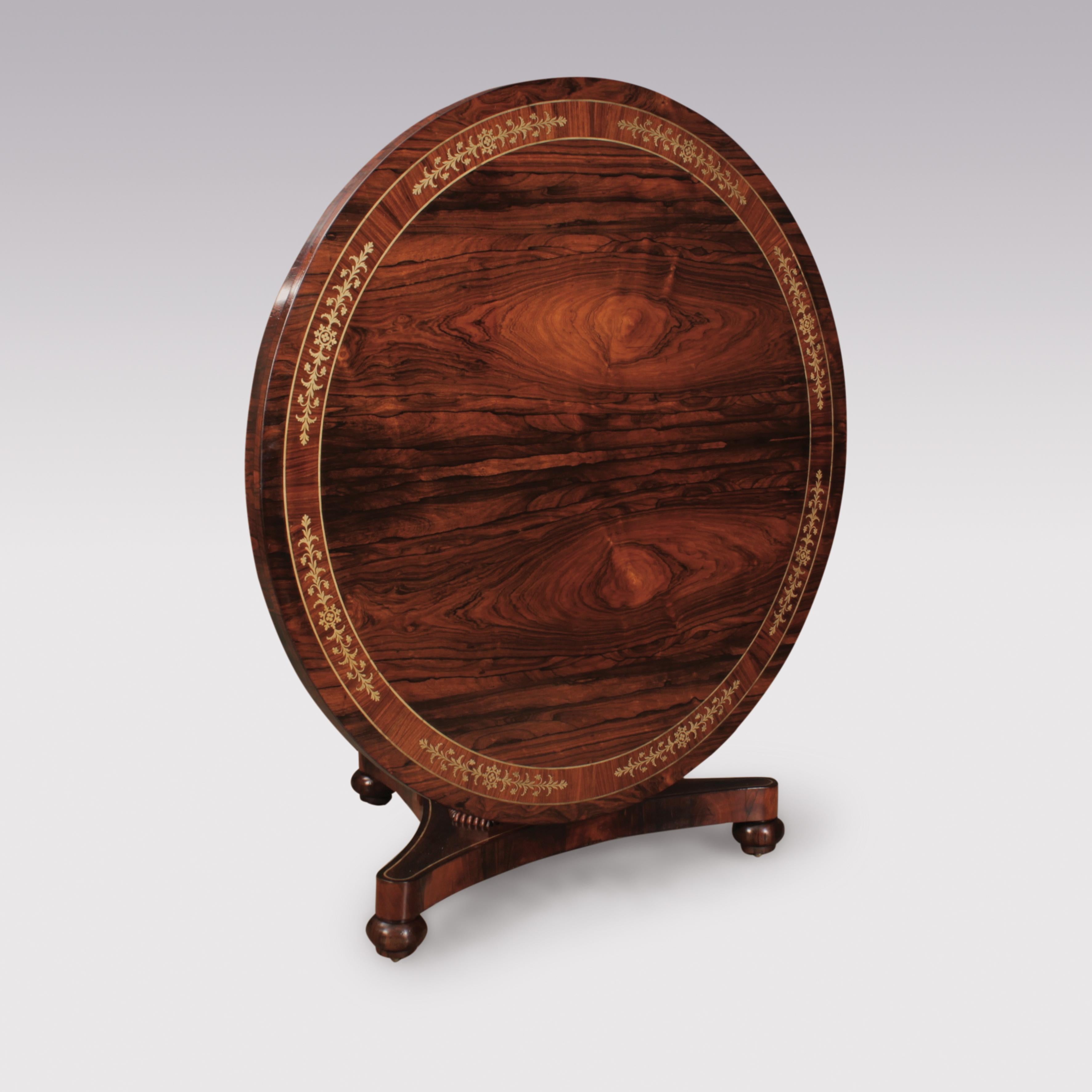 Regency Table de petit déjeuner ou de centre d'appoint ancienne d'époque Régence en bois de rose et laiton incrusté en vente