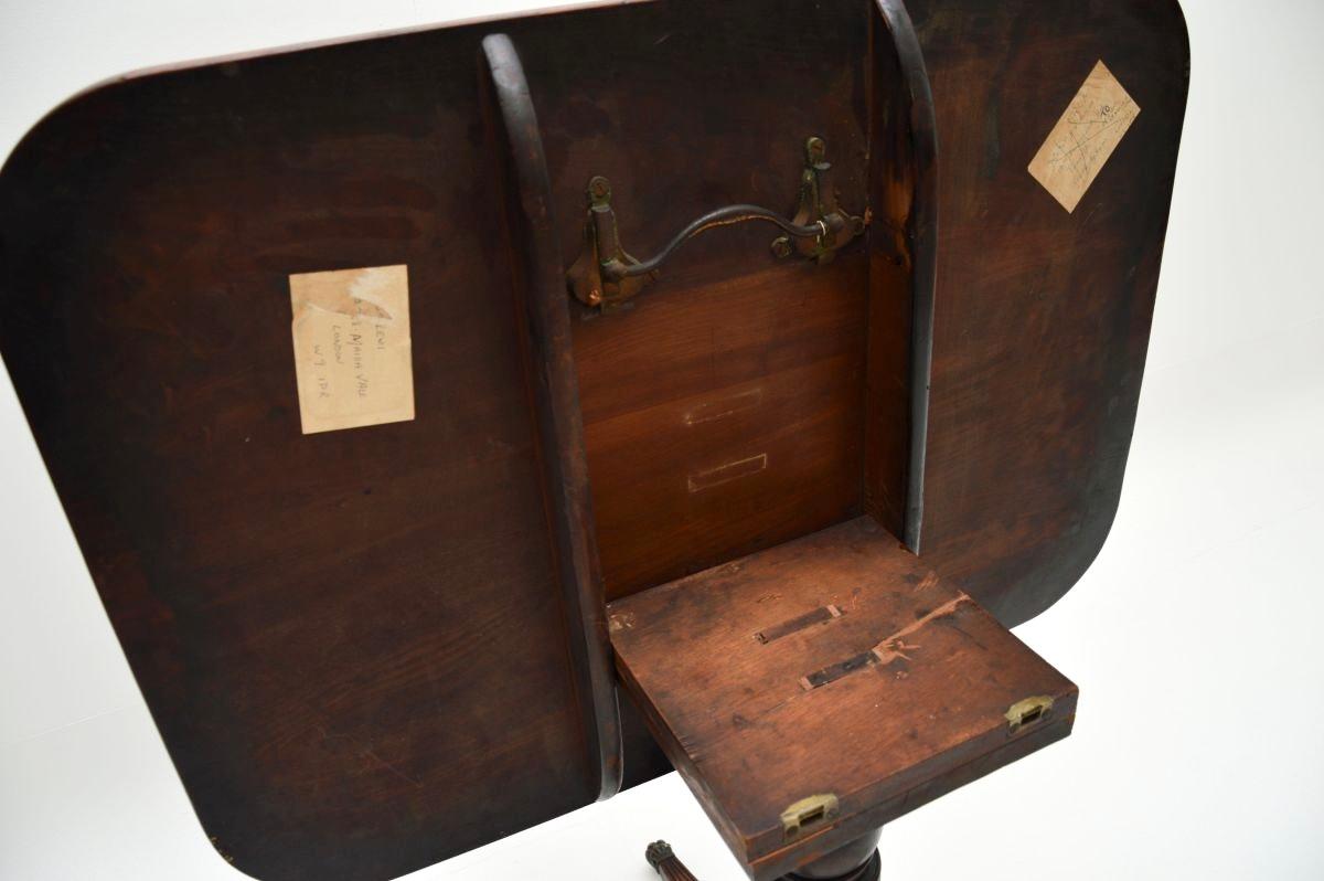 Antiker Regency-Tisch mit Kippplatte im Angebot 2