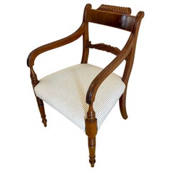 Silla de escritorio antigua de caoba tallada de calidad Regencia