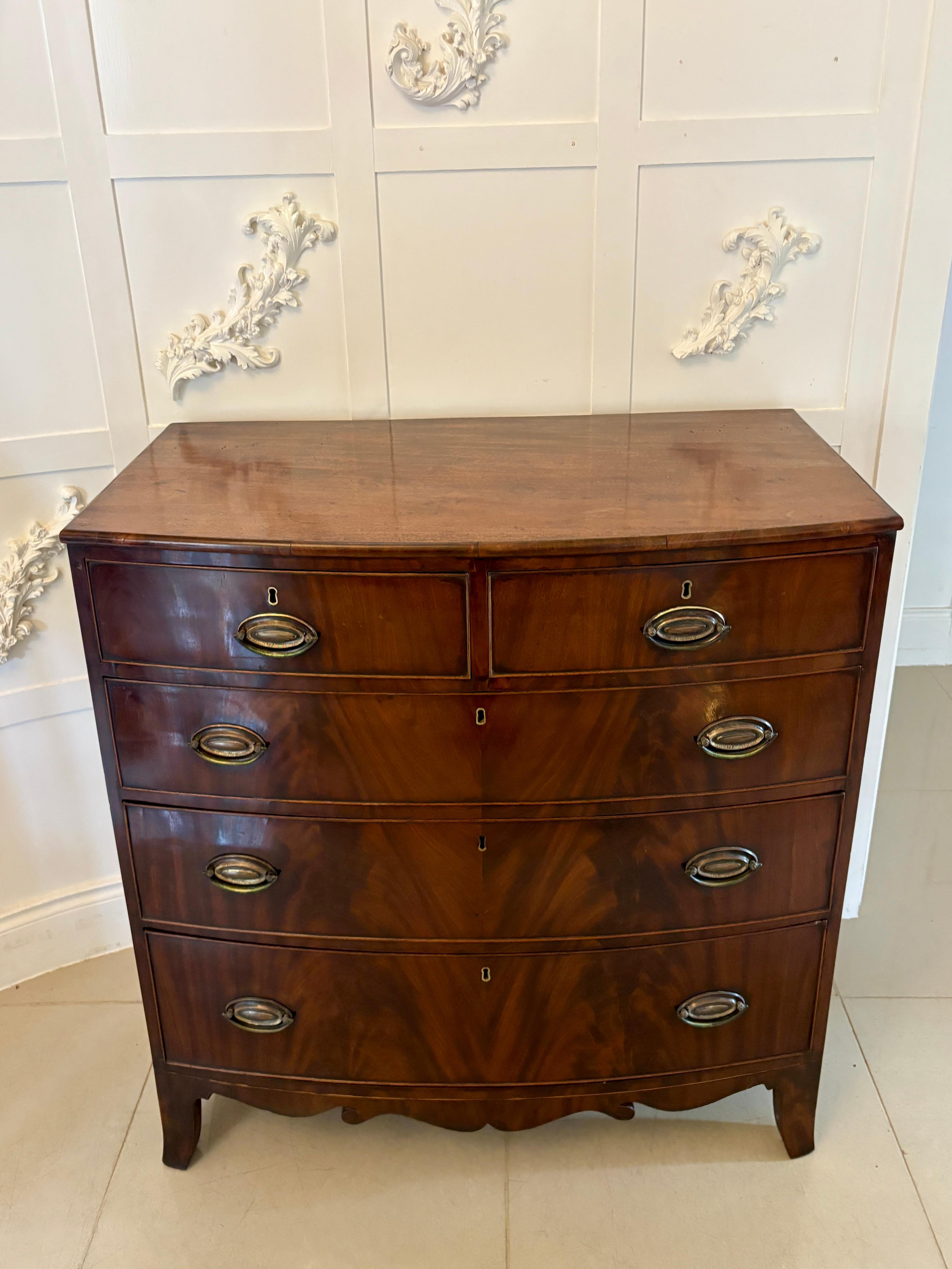 Antique Regency Quality Figured Mahogany Bow Fronted Chest of 5 Drawers For Sale 6