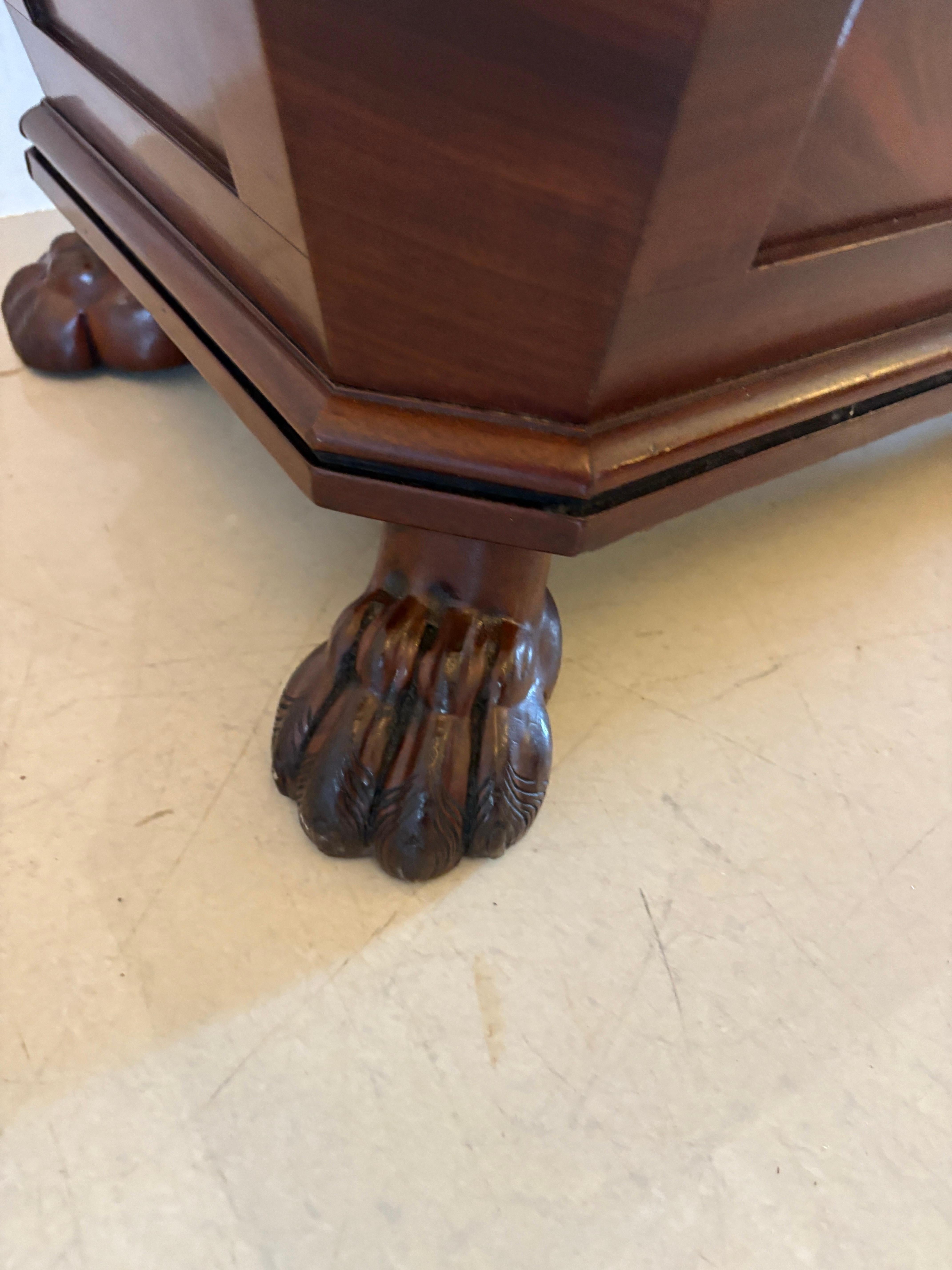 Enfriador de Vino Independiente de Caoba Figurada de Calidad Regencia Antigua en venta 8