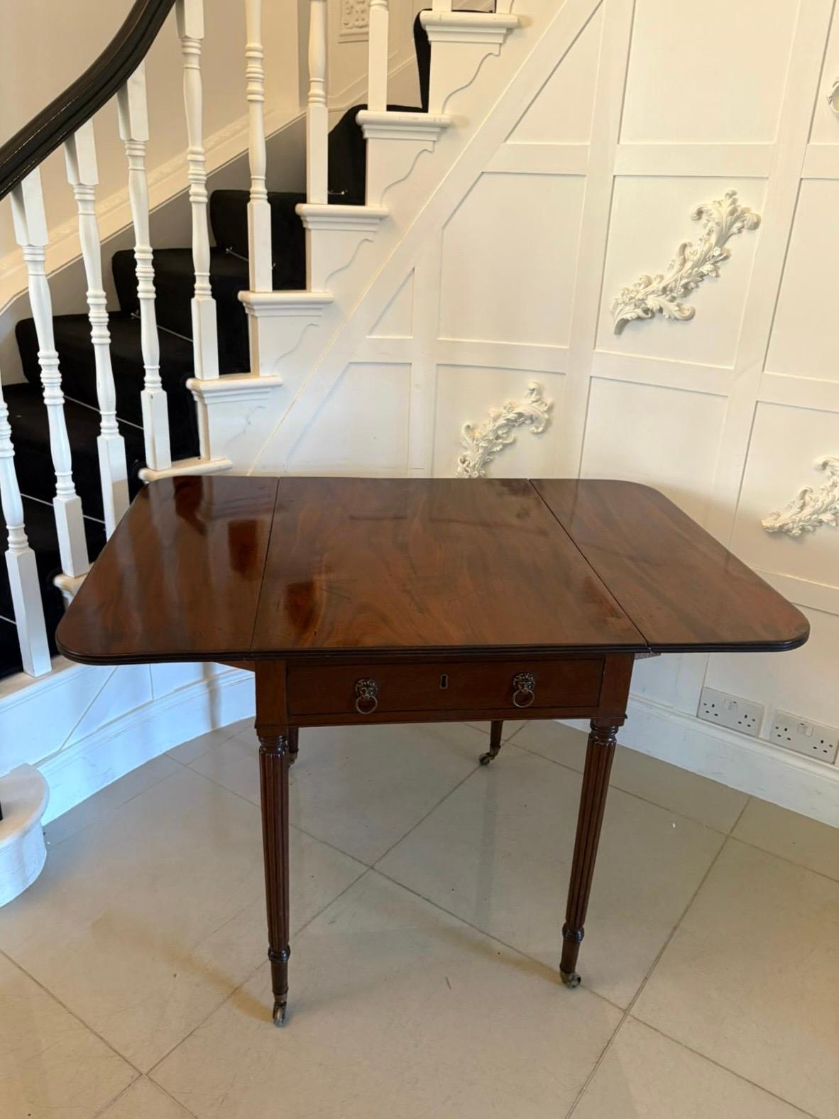 Antique Regency Quality Figured Mahogany Pembroke Table For Sale 4