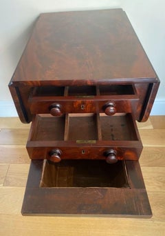 Antiker Regency Qualität Figured Mahagoni Nähtisch