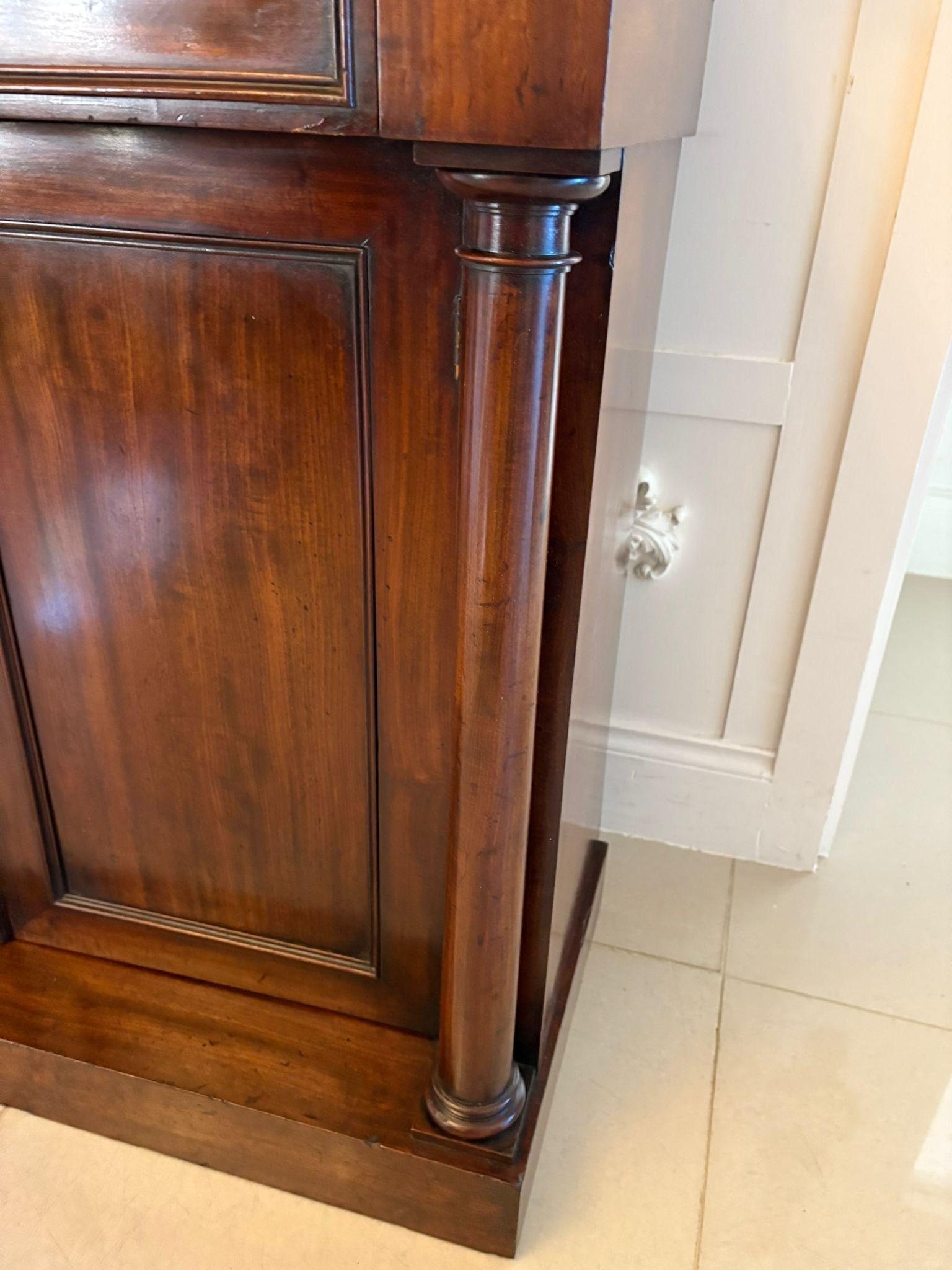 Antique Regency Quality Figured Mahogany Sideboard In Good Condition For Sale In Suffolk, GB