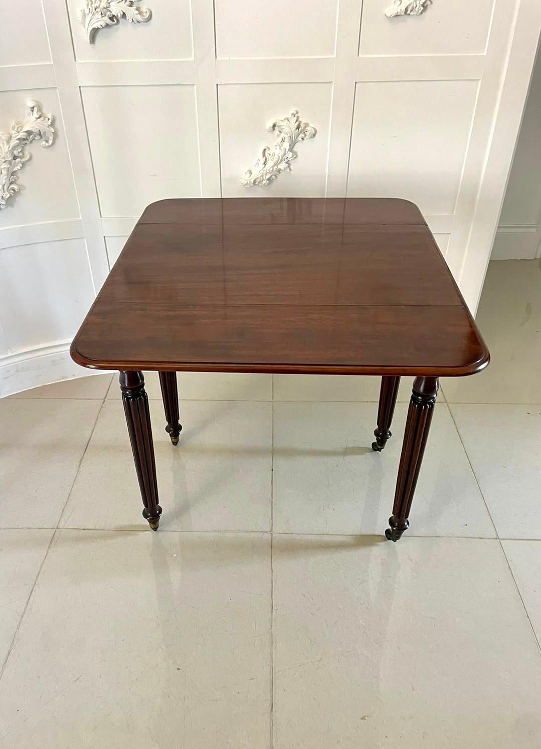 Antique Regency Quality Mahogany Pembroke Table  In Good Condition For Sale In Suffolk, GB
