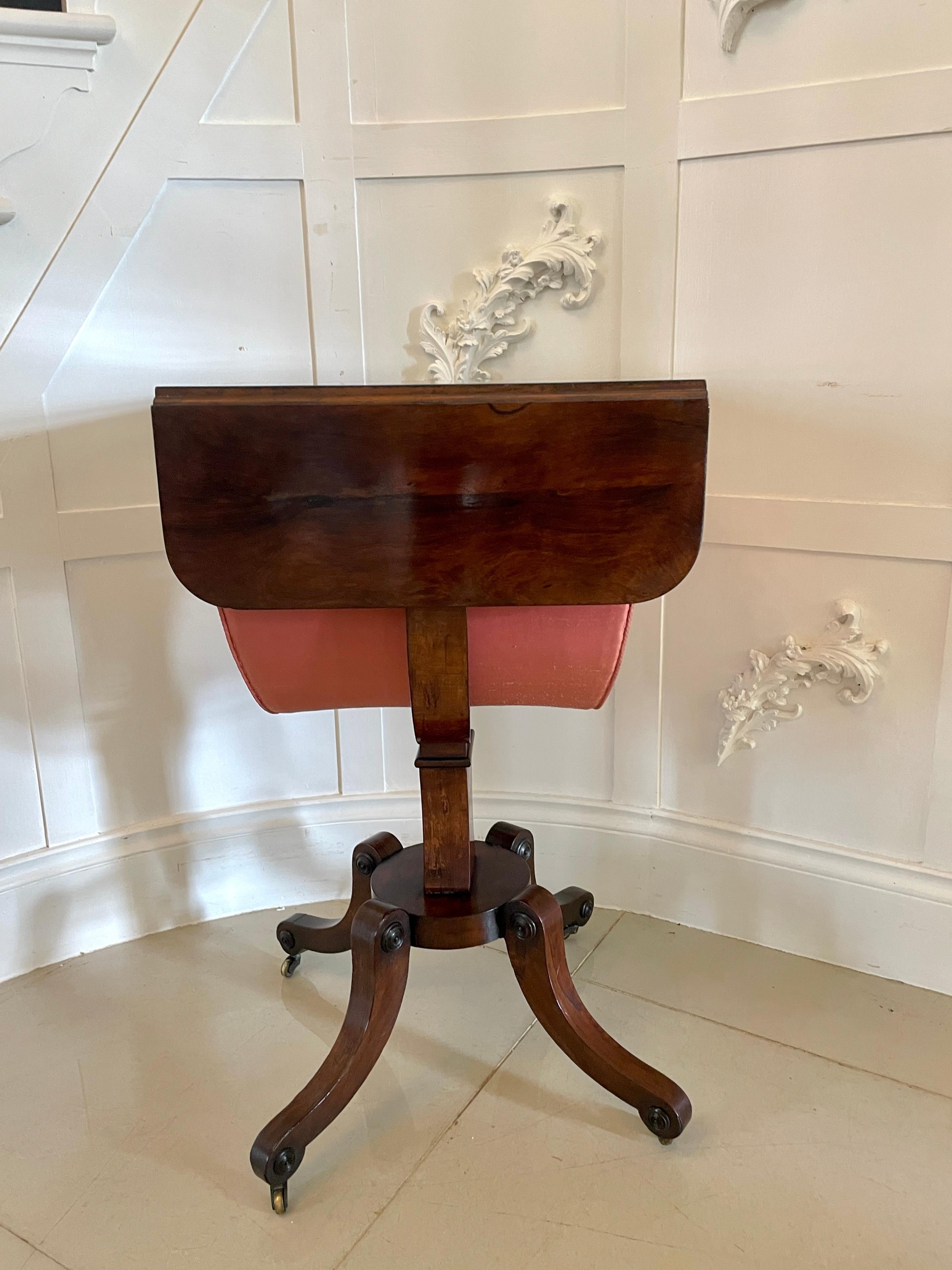 Antique Regency Quality Rosewood Free Standing Sewing/Lamp Table  For Sale 2