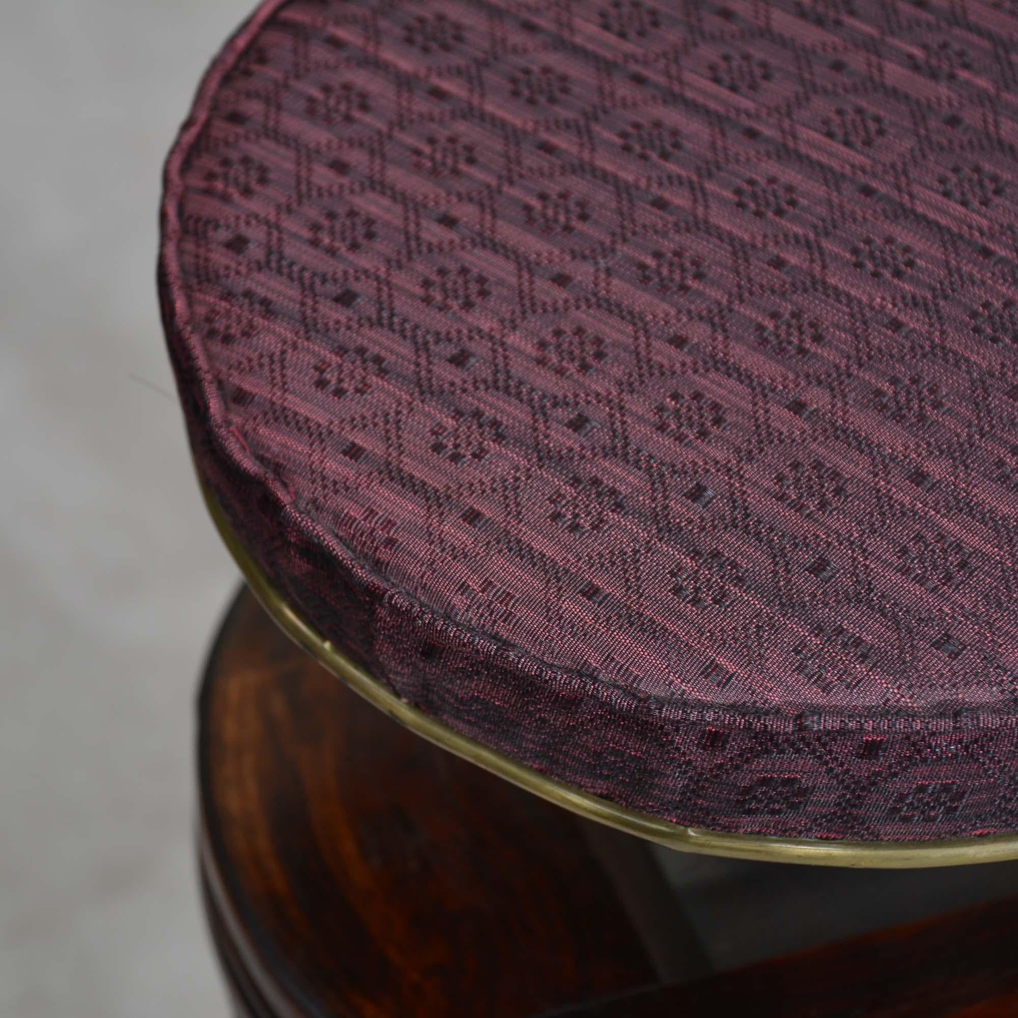 Tabouret de musique ancien en bois de rose de style Régence en vente 6