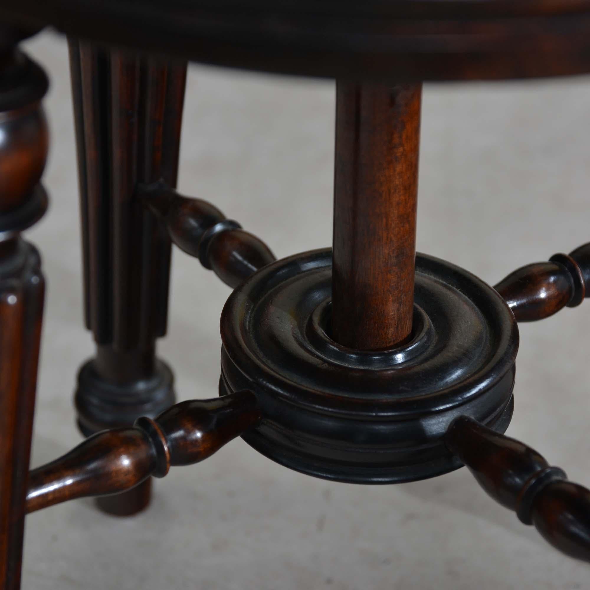 Tabouret de musique ancien en bois de rose de style Régence en vente 2