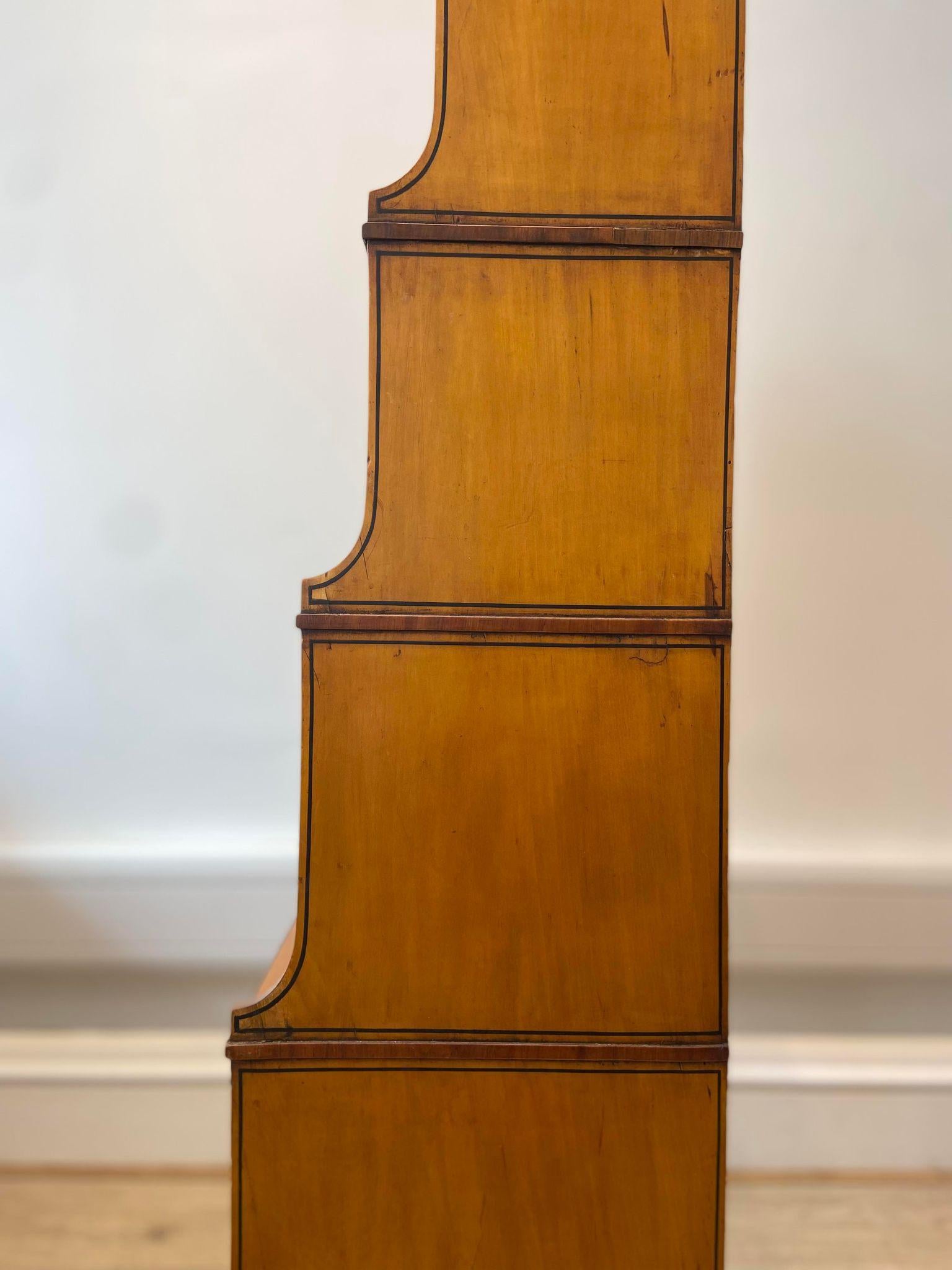 Antique Regency Satinwood Shelving Unit, 1800 In Good Condition For Sale In London, GB