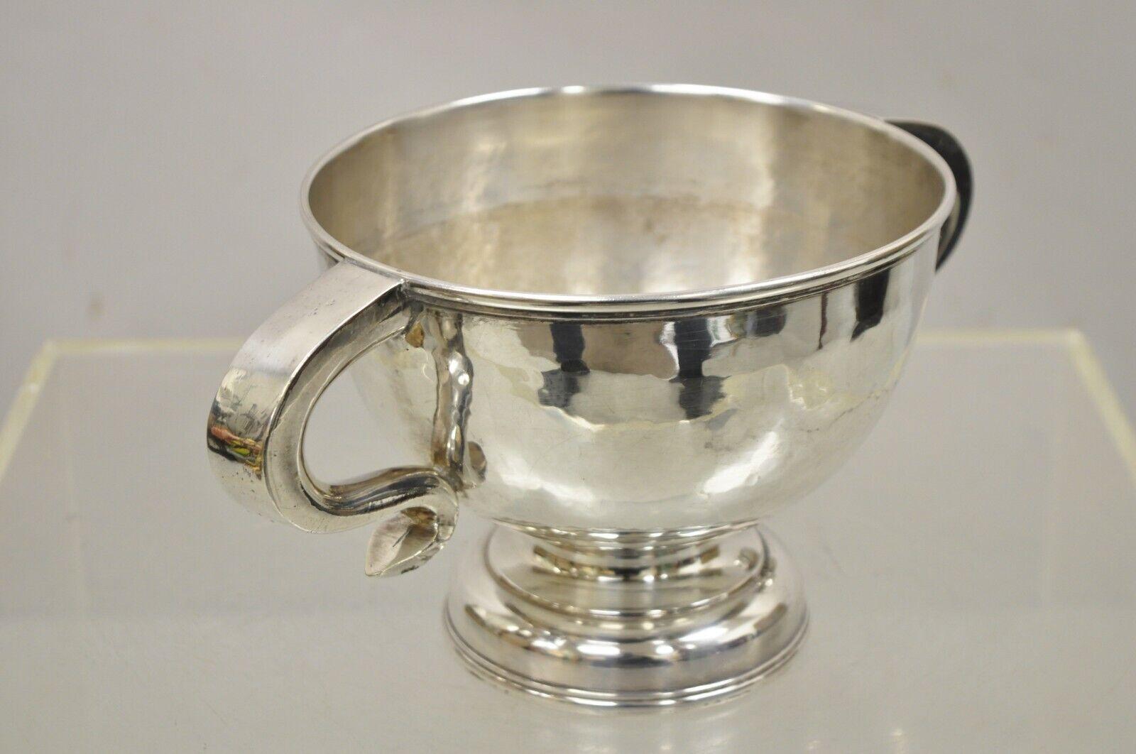 Antique Regency Silver Plated Thick Twin Handle Hand Hammered Trophy Cup Bowl In Good Condition For Sale In Philadelphia, PA