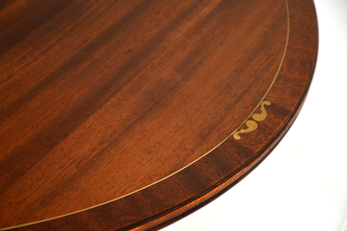 Antico tavolo da pranzo allungabile intarsiato in ottone in stile Regency in vendita 1