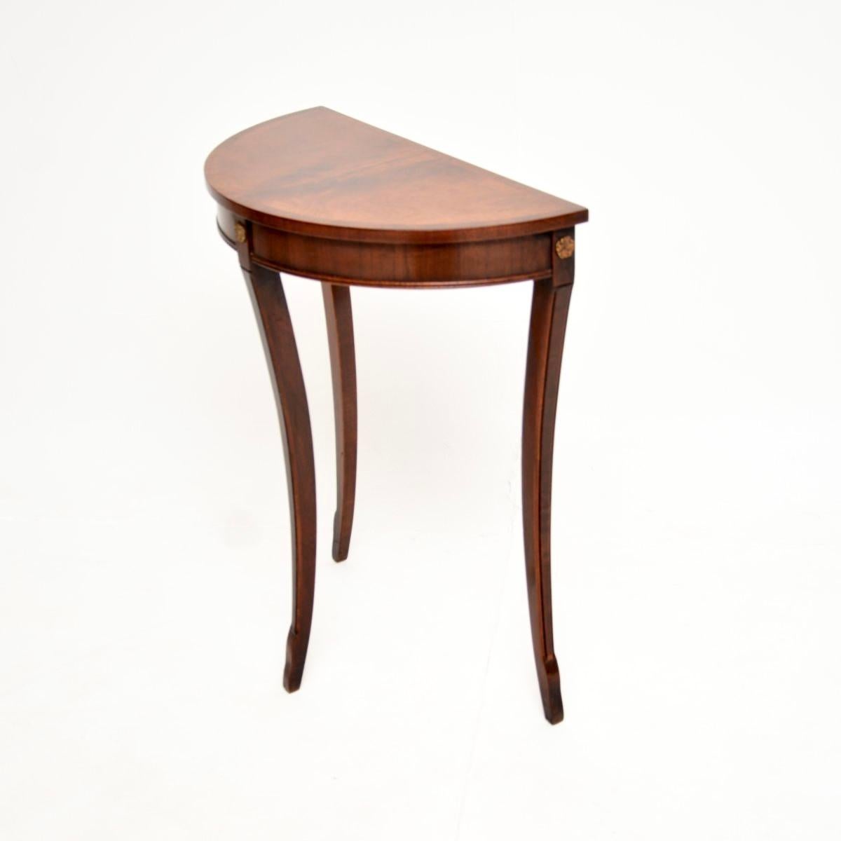 Britannico Tavolo consolle antico in stile Regency in vendita