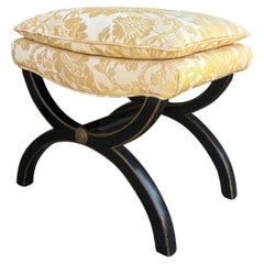 Banc ancien de style Régence en damas ébène et fils d'or 1 de 2