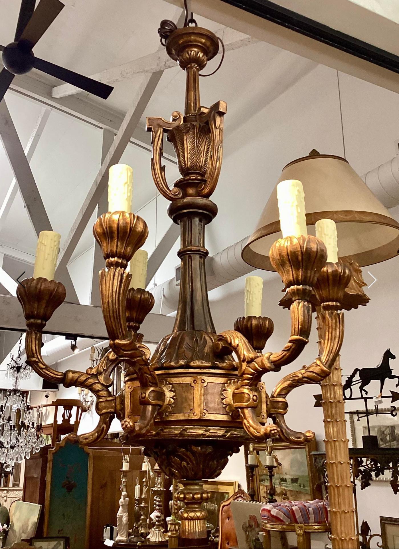 Antiker Giltwood-Kronleuchter im Regency-Stil (Frühes 20. Jahrhundert) im Angebot