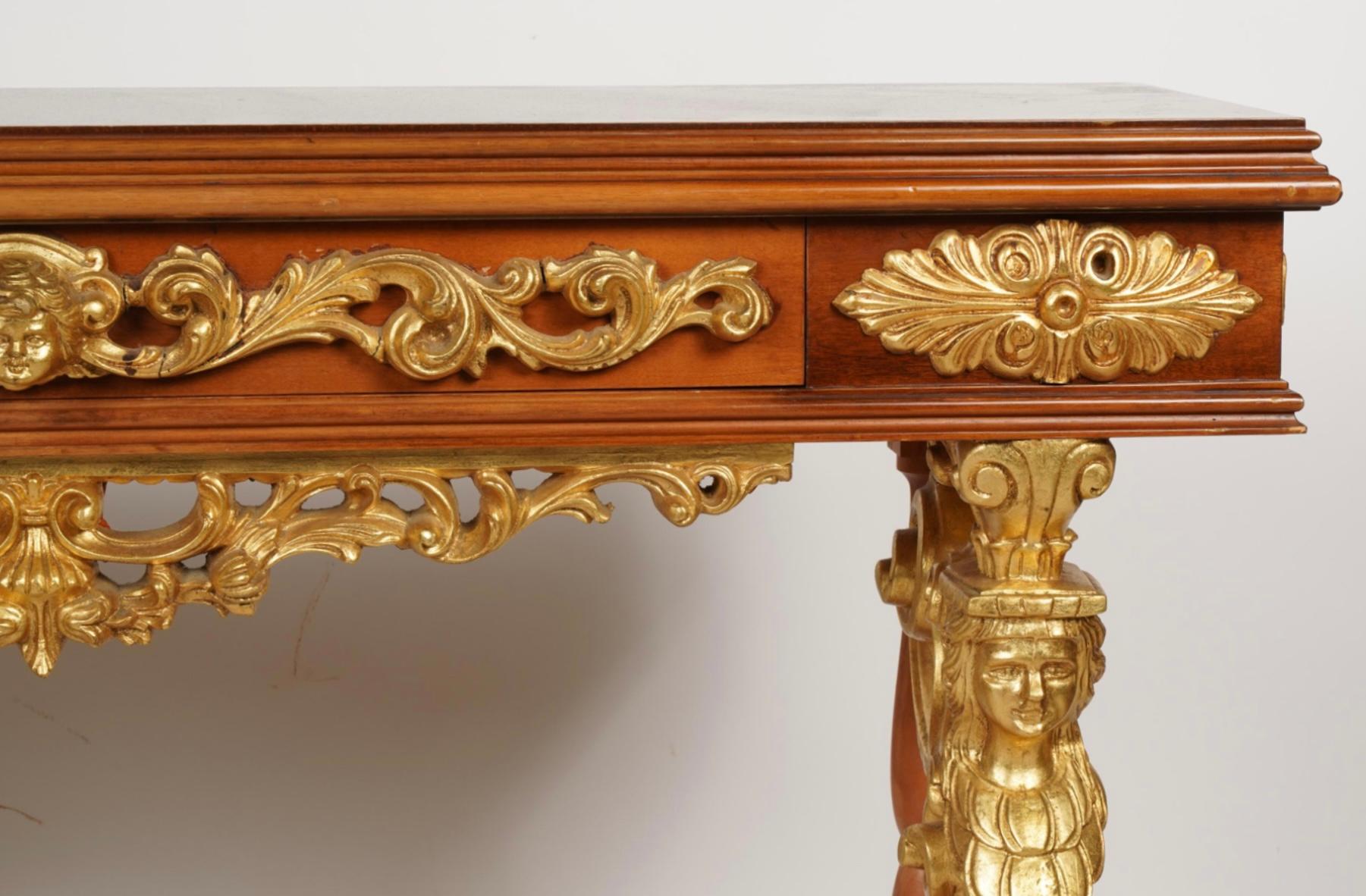 Bois doré Ancienne table console figurative en bois doré et acajou de style Régence en vente