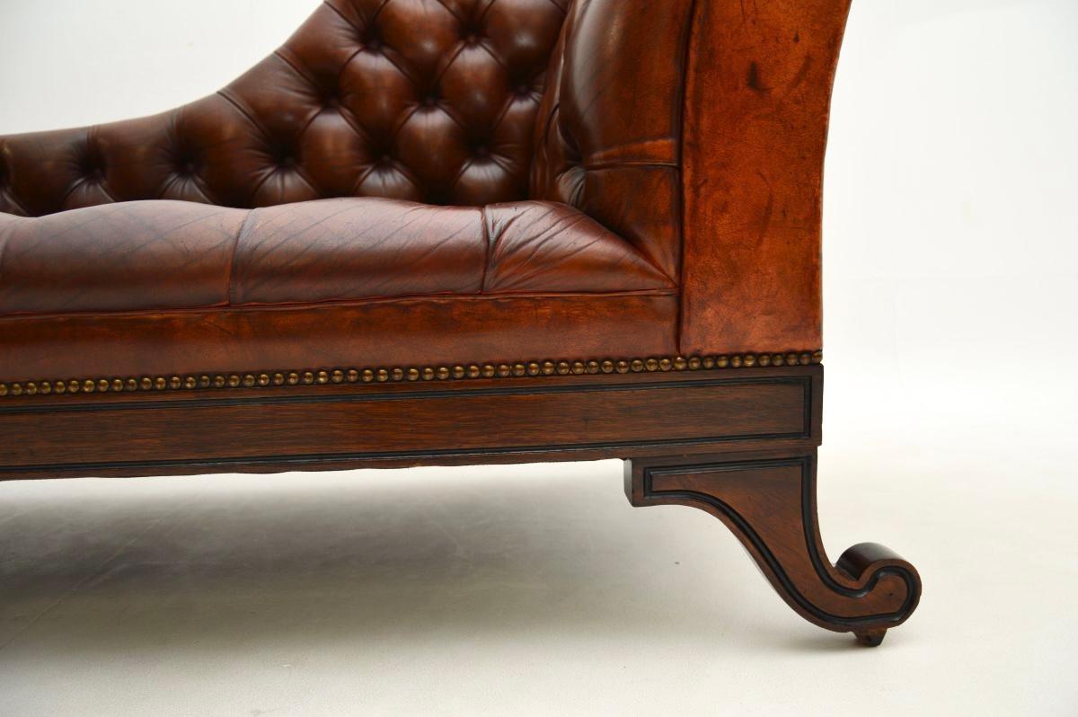 Antike Chaise Longue aus Leder im Regency-Stil im Angebot 7