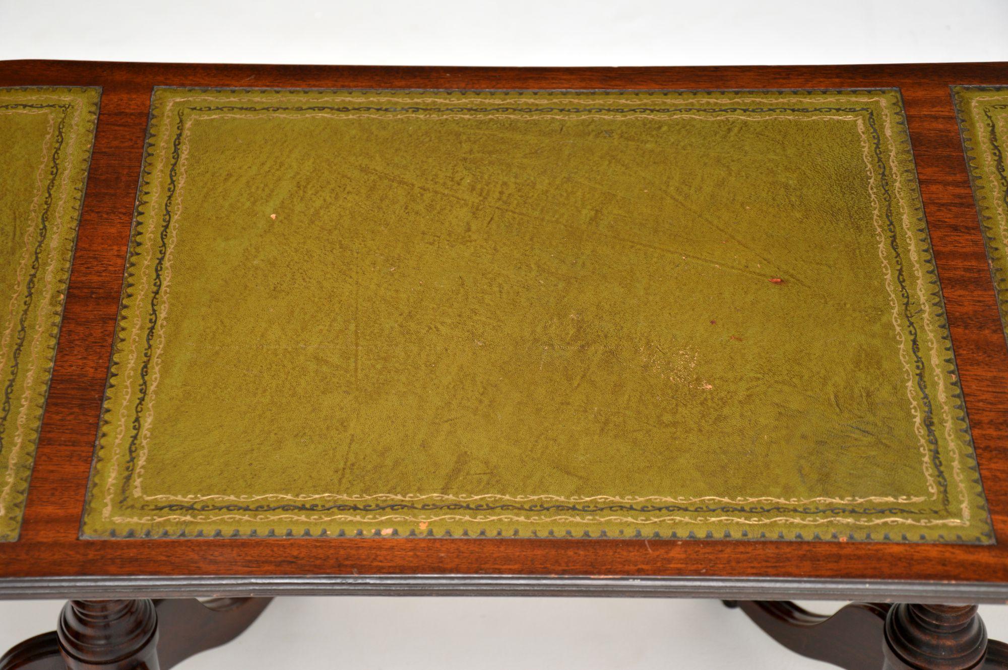 Antique Regency Style Leather Top Coffee Table In Good Condition In London, GB