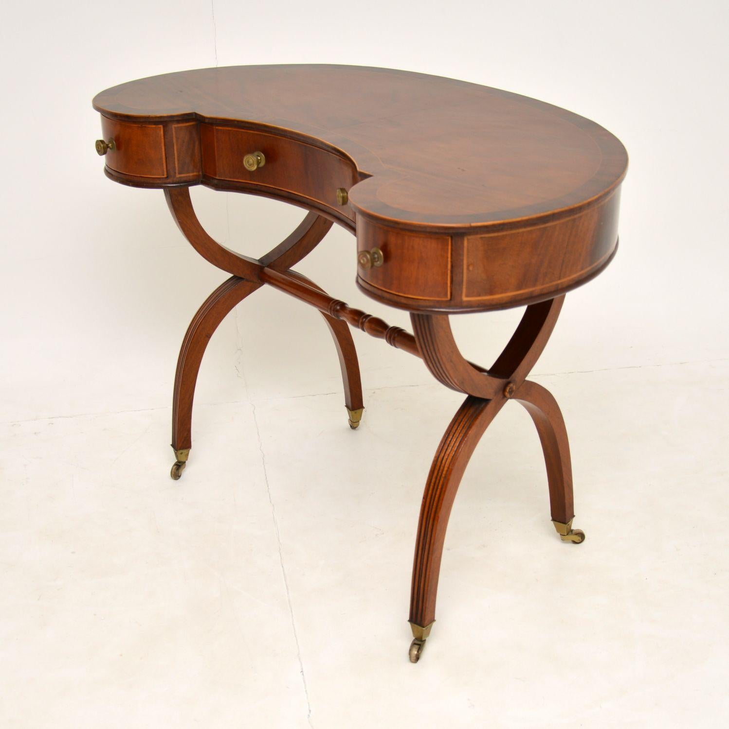 antique kidney table