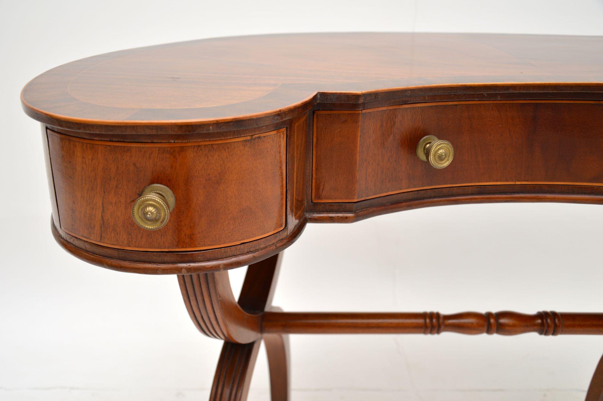 Early 20th Century Antique Regency Style Mahogany Kidney Desk / Dressing Table