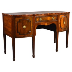 Buffet ancien en acajou de style Régence