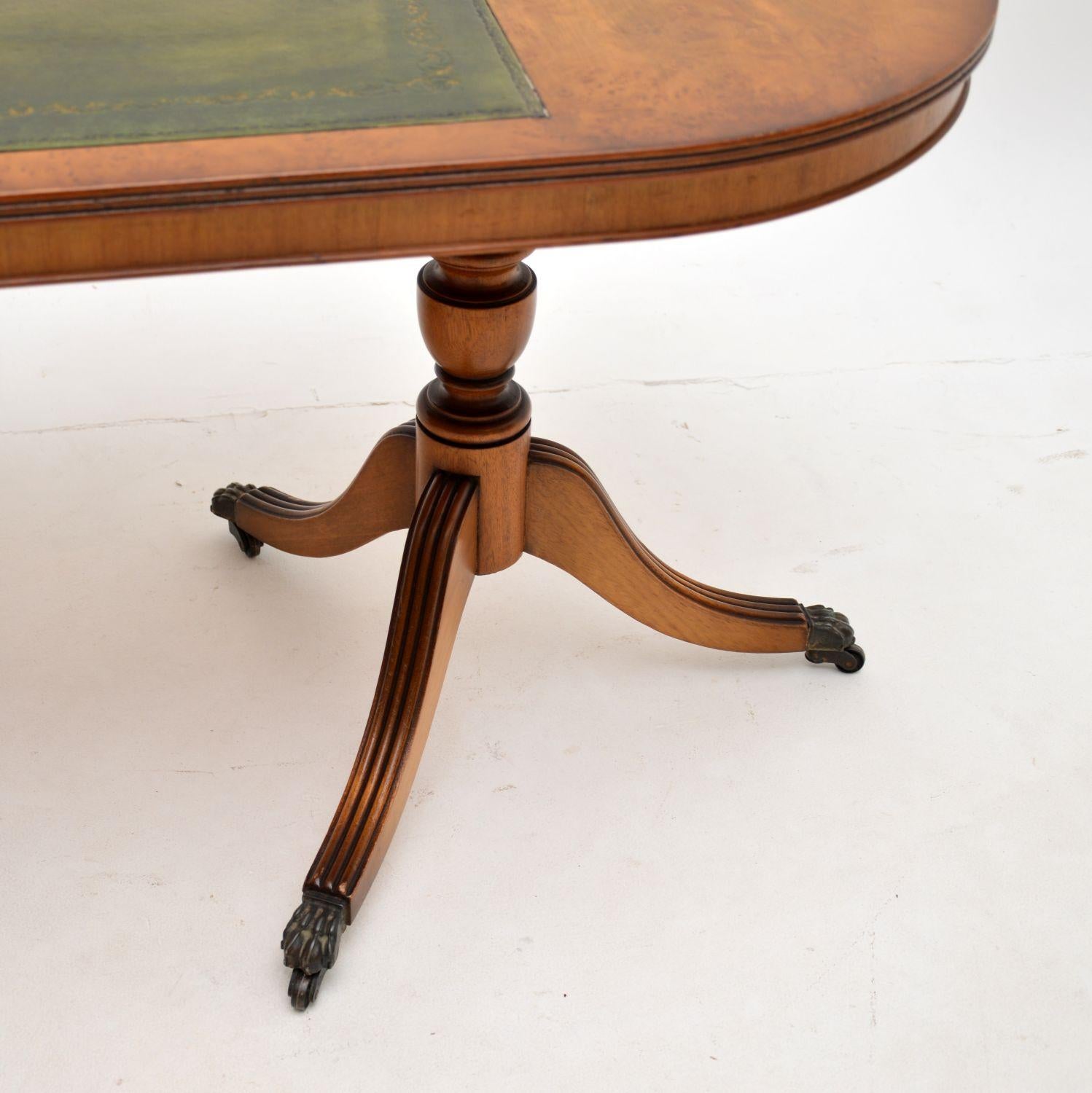 Antique Regency Style Walnut and Leather Coffee Table For Sale 1