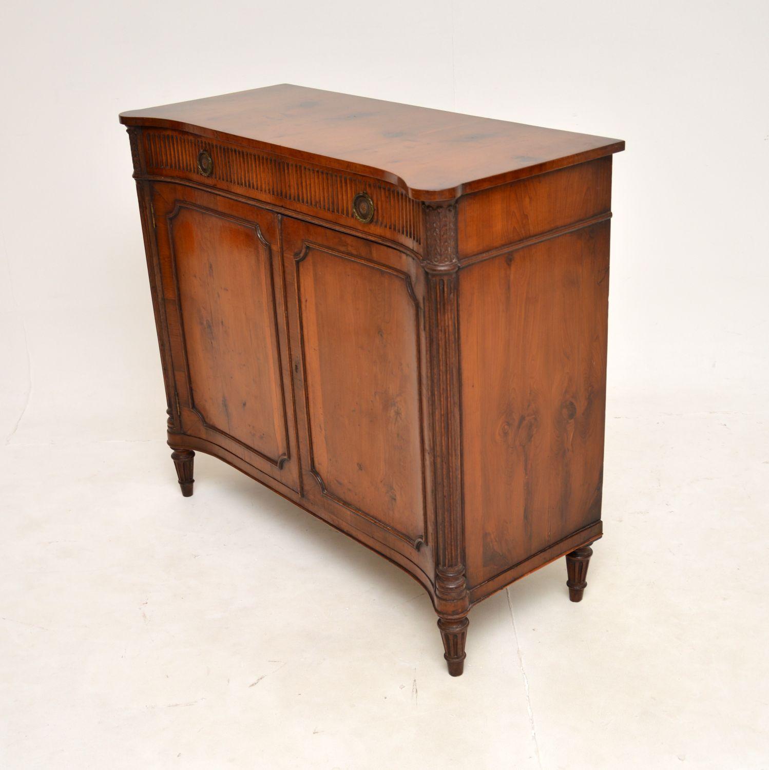 Antique Regency Style Yew Wood Cabinet In Good Condition In London, GB
