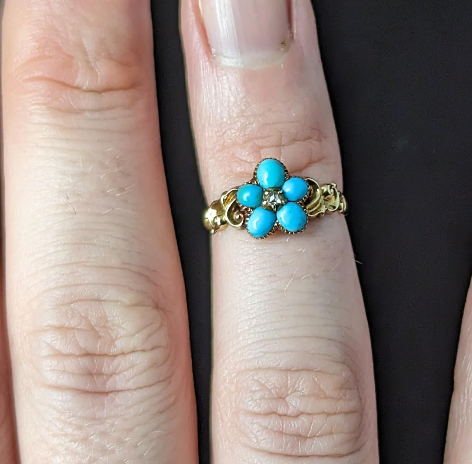 Cabochon Antique Regency Turquoise and Diamond forget me not ring, 15k gold  For Sale
