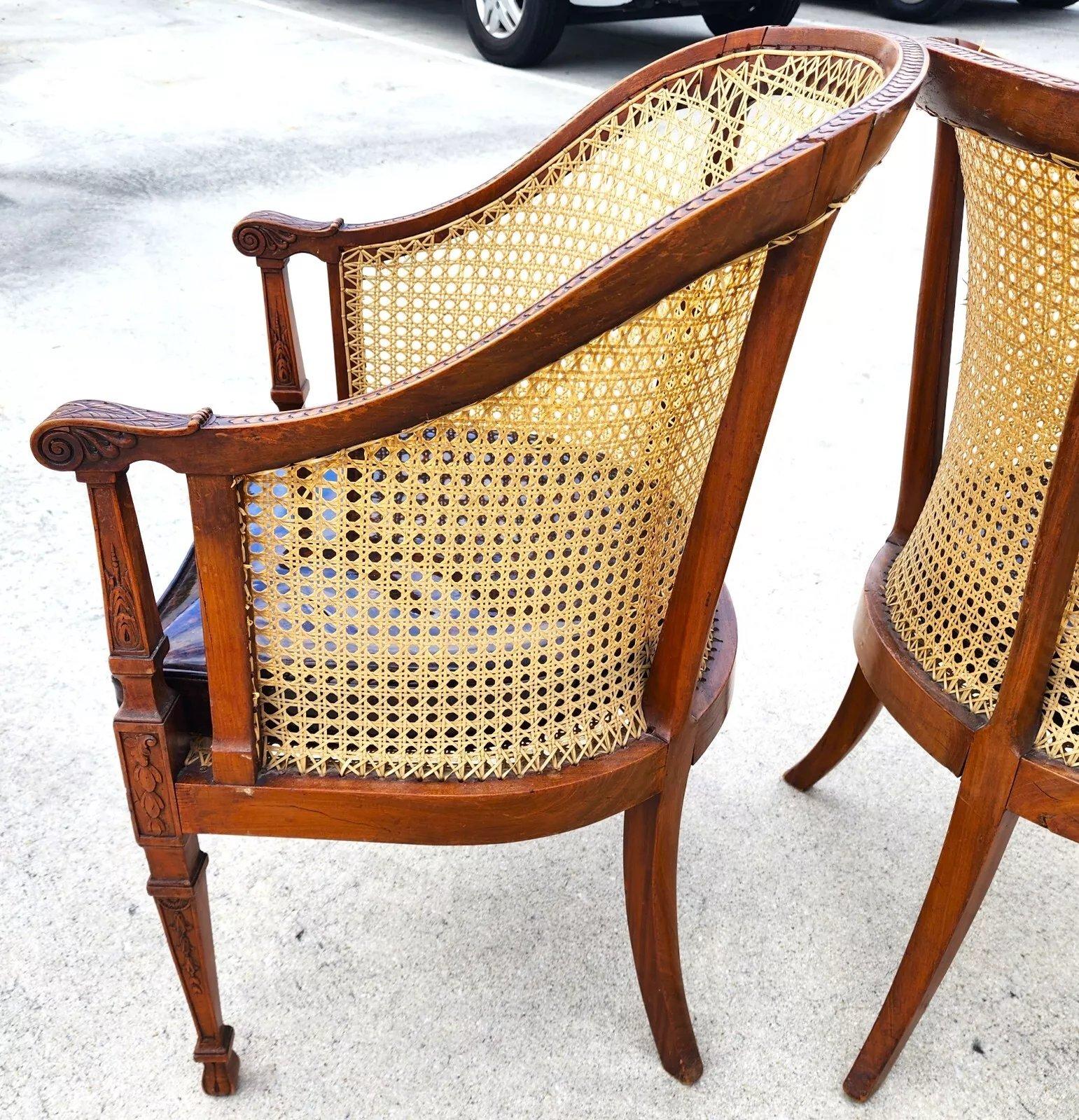 Antica coppia di sedie a canne in noce Regency Bergere in vendita 6