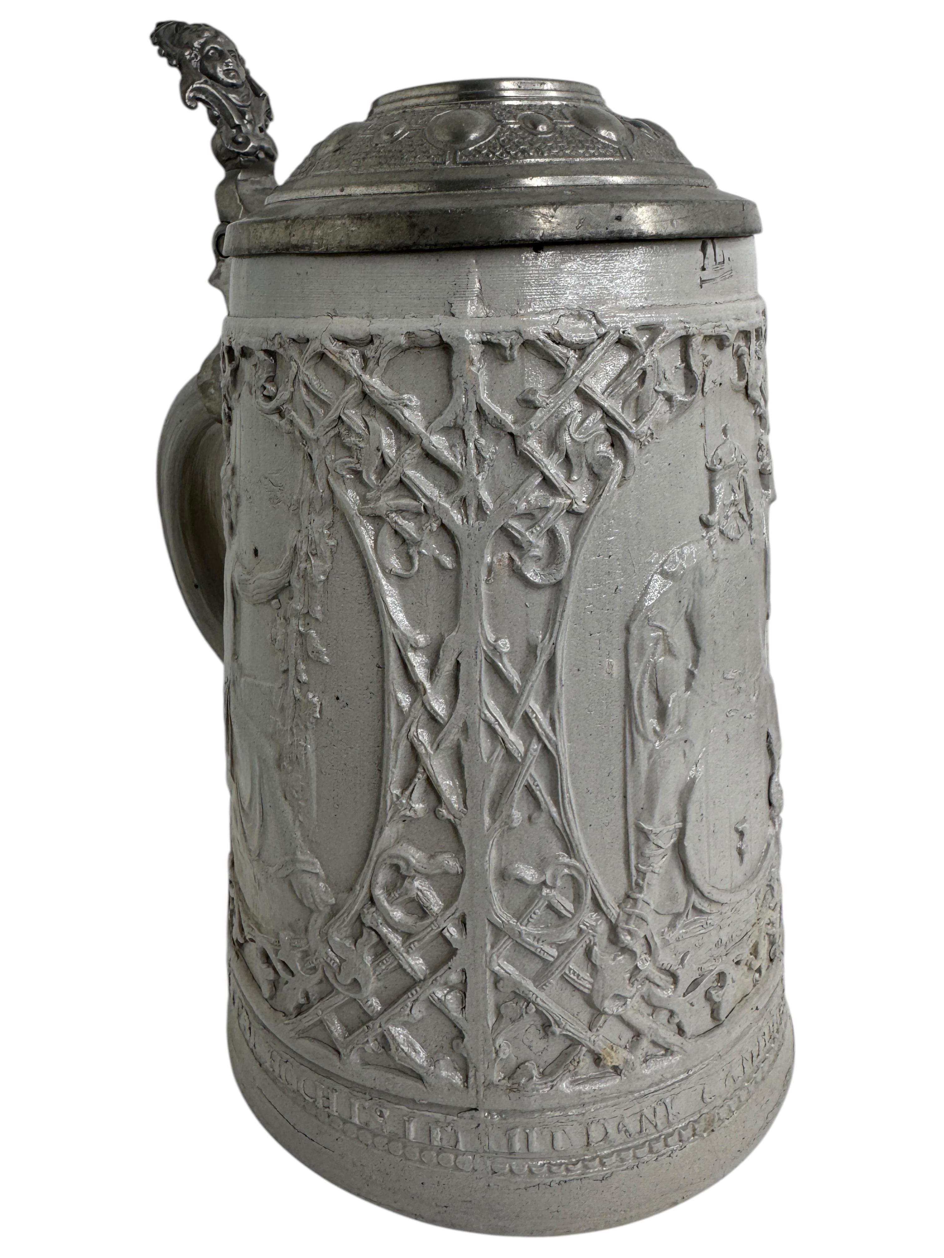 Antigua jarra de cerveza de cerámica con tapa de 1 litro de Ratisbona, 1880 o más antigua Arte popular en venta