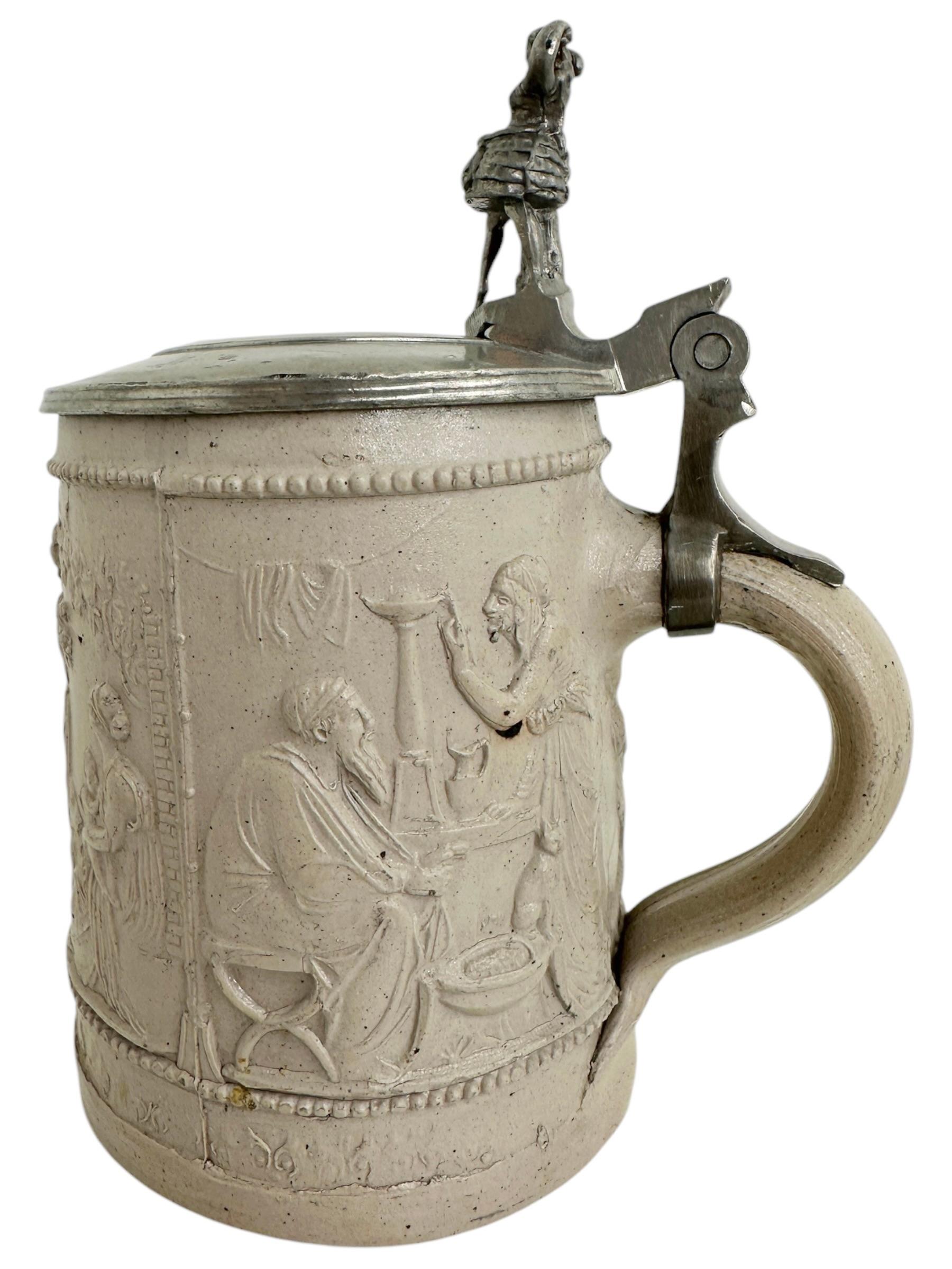 Antigua jarra de cerveza de cerámica con tapa Regensburger, 1880 o más antigua Alemán en venta