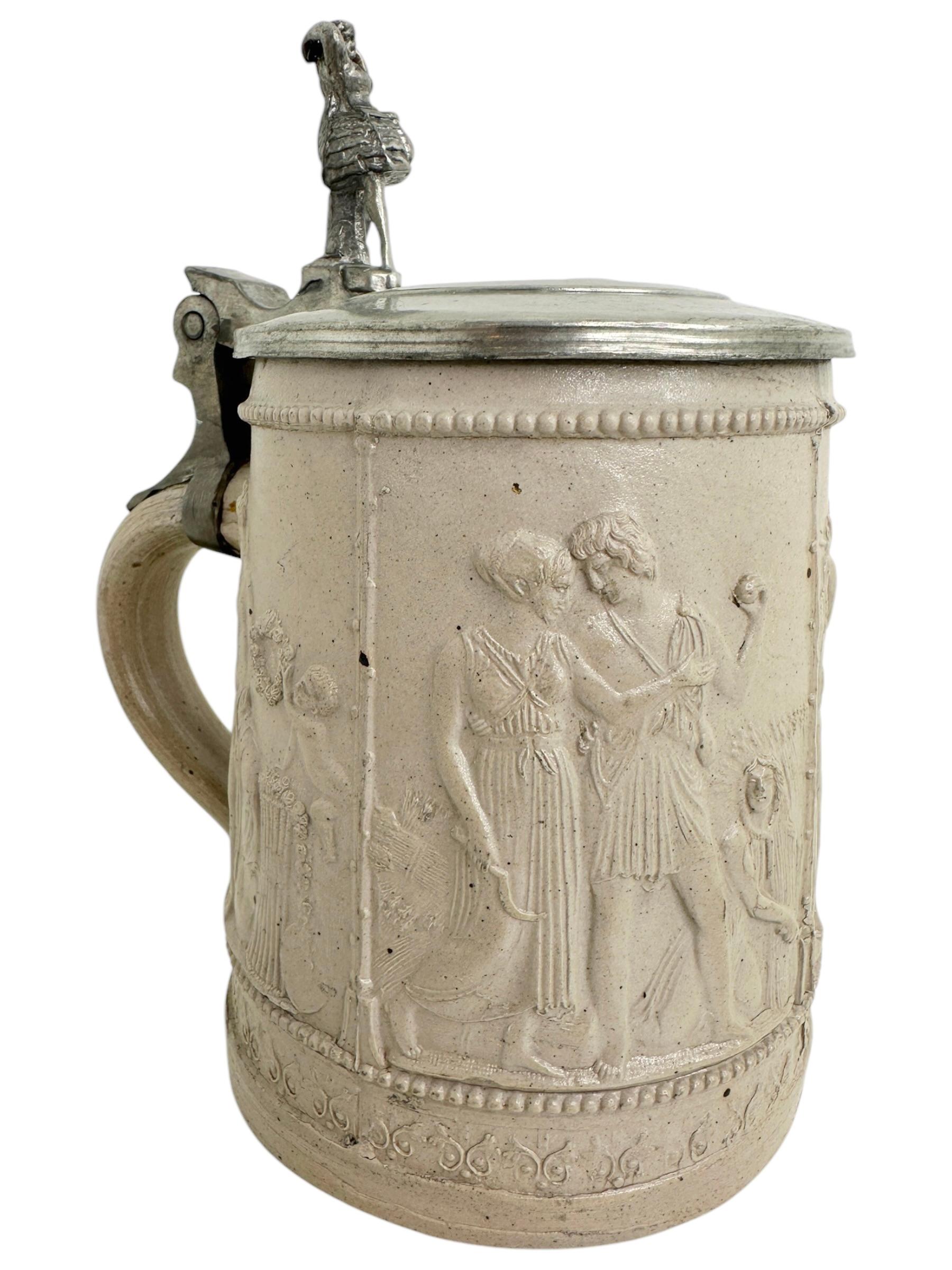 Antigua jarra de cerveza de cerámica con tapa Regensburger, 1880 o más antigua en venta 1