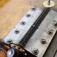 Antico carillon a doppio pettine di Oak Regina C1890