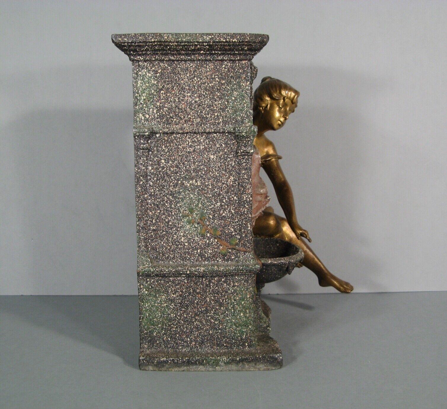 Antique Régule Vase with Young Woman at Fountain, Inspired by Moreau  - 1Y199 In Good Condition In Bordeaux, FR
