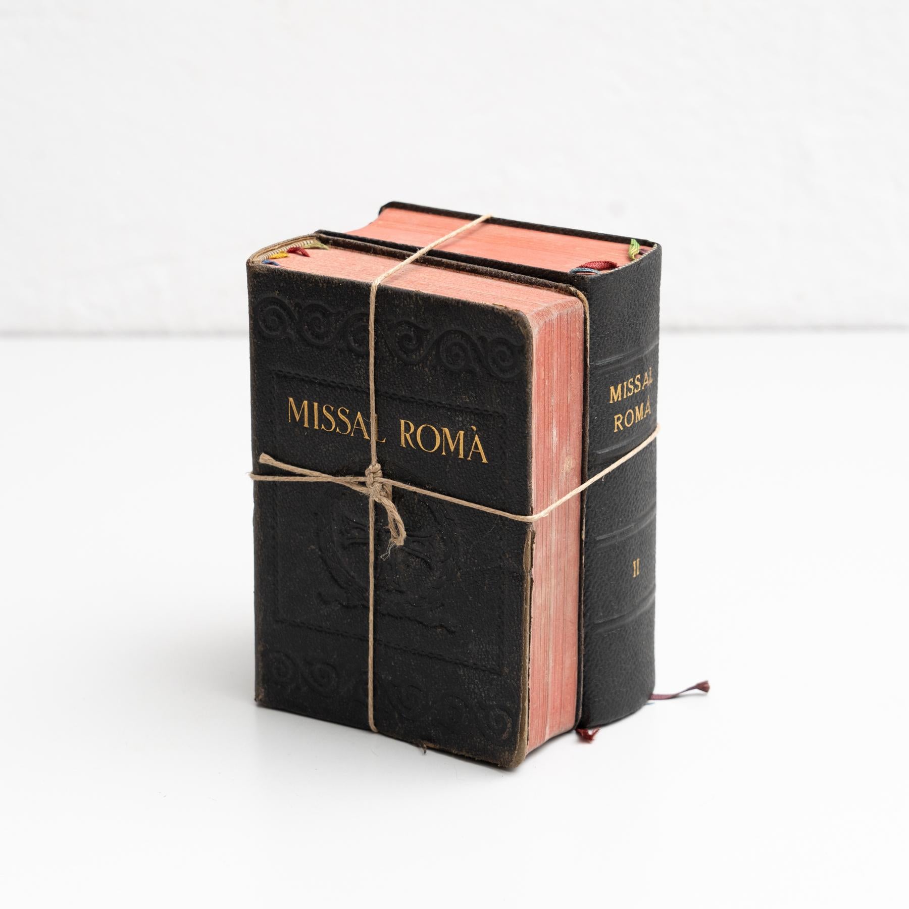 Antikes religiöses Buch-Skulptur-Kunstwerk, um 1950 im Angebot 8