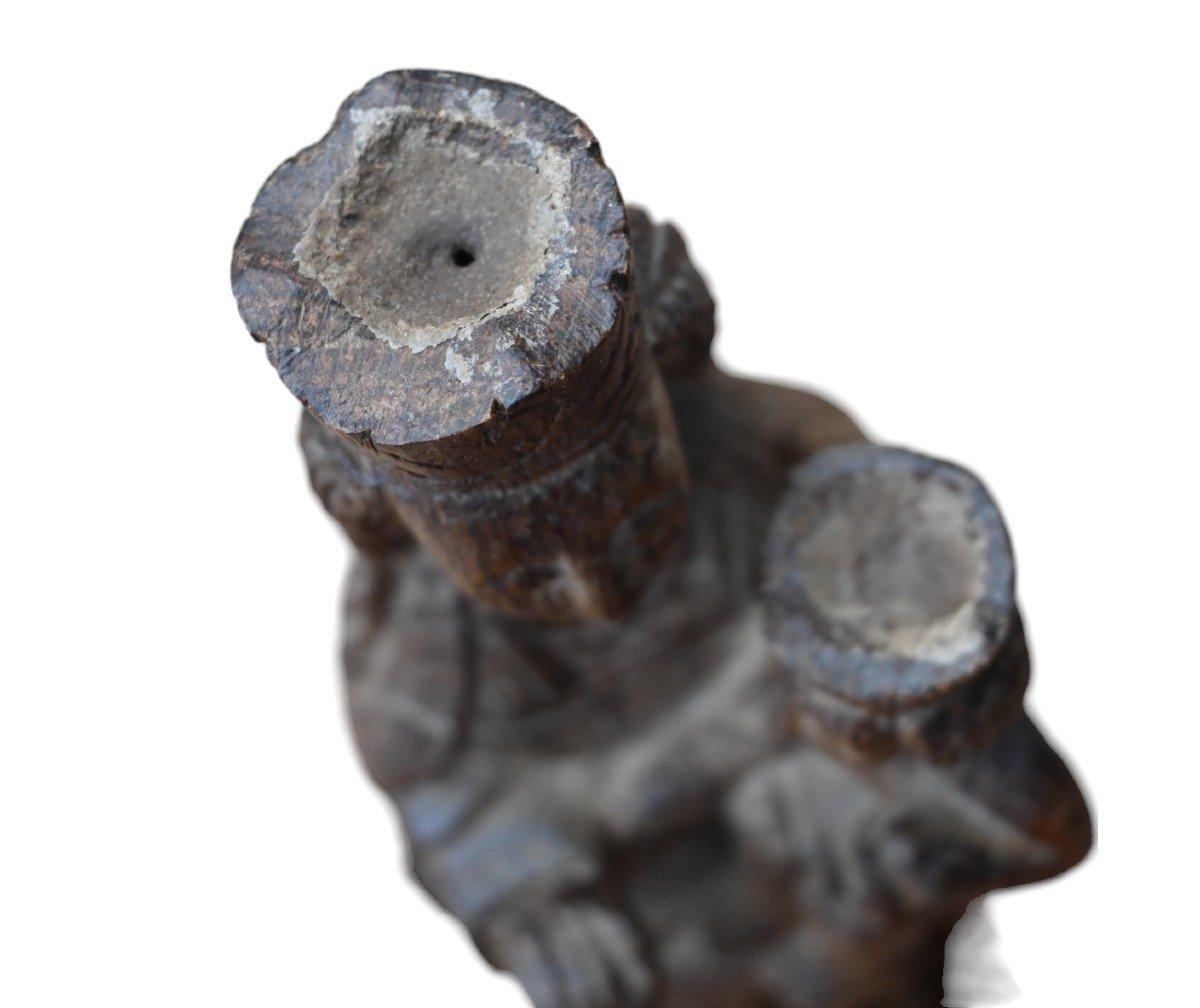 Antique Vierge et enfant religieux sculptés en chêne - 17ème siècle en vente 2