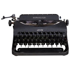Antique Remington Envoy Portable Typewriter c.1942
