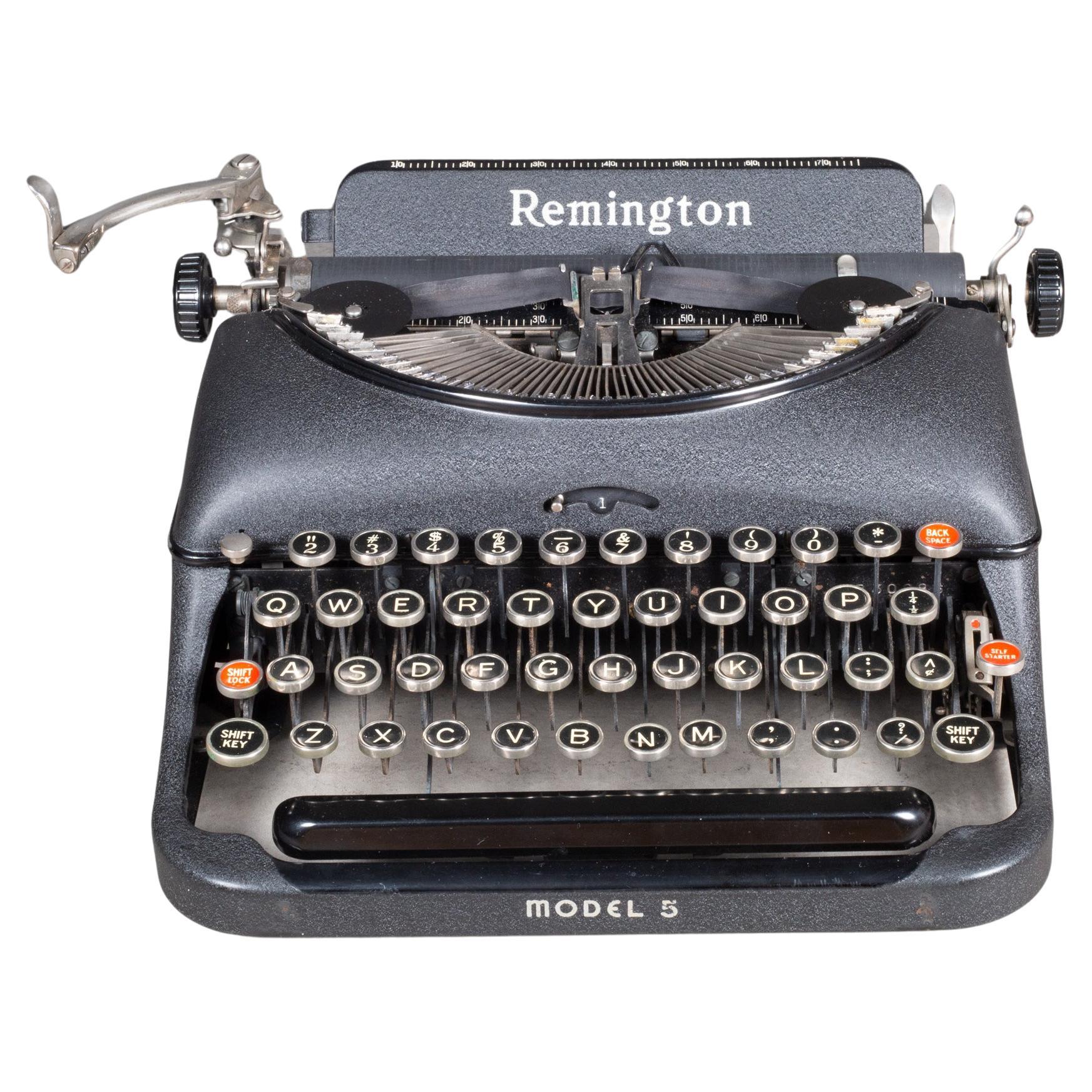 VTG 1940s Remington Rand portable typewriter Deluxe model 5