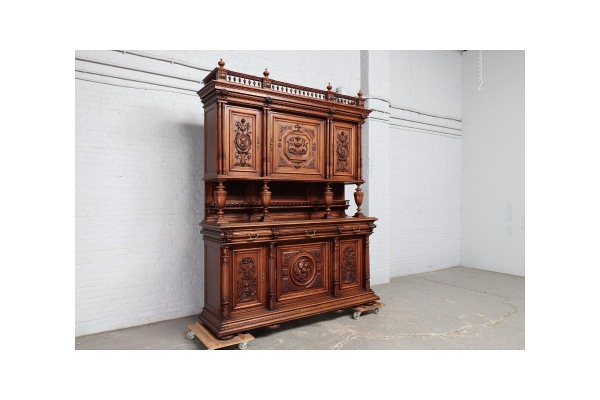 Antique Renaissance Dining Room, Late 19th Century 6