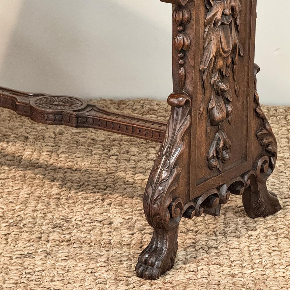 Ancienne table d'appoint Renaissance à plateau en marbre en vente 3