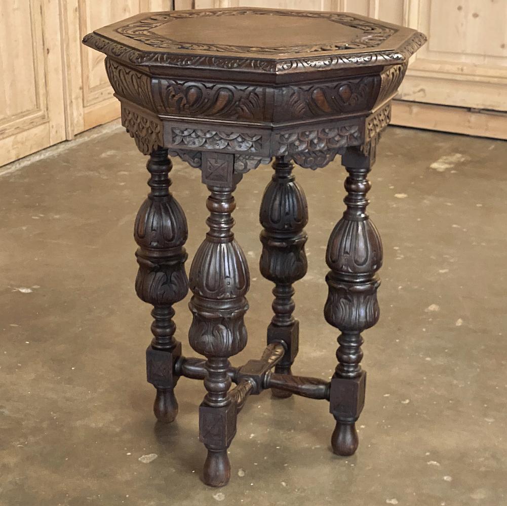 Antique Renaissance Octagonal Lamp Table or End Table In Good Condition In Dallas, TX