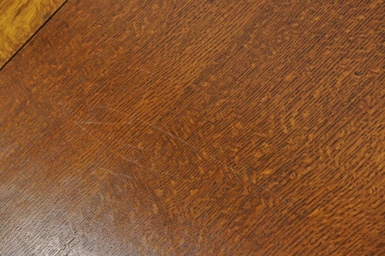 Antico tavolo da pranzo rinascimentale intagliato con ante a cassetto in Oak, piccolo refettorio in vendita 3